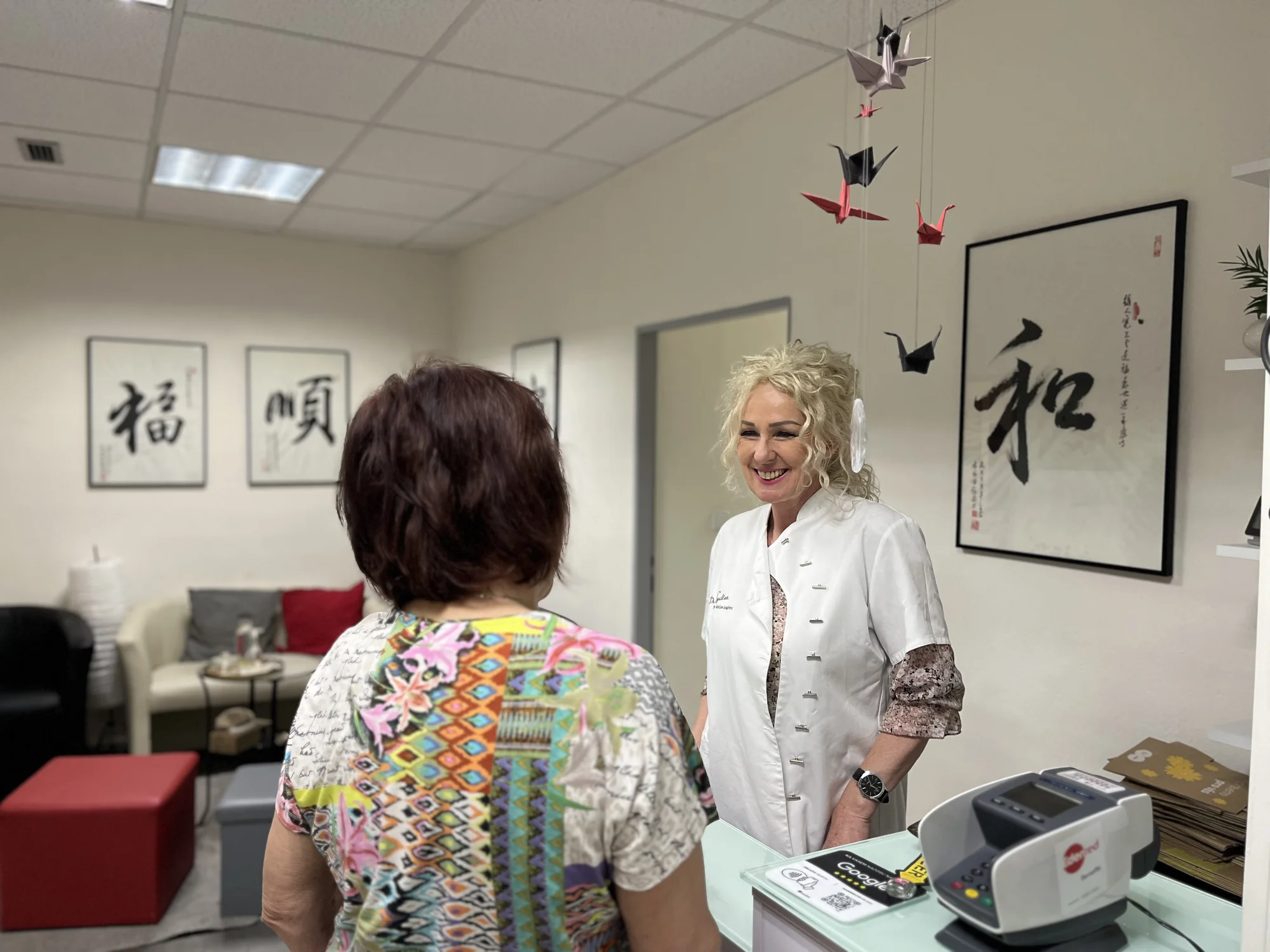 Kosmetické balíčky pro ženy a muže: péče o citlivou pleť, hydratace i anti-age ošetření