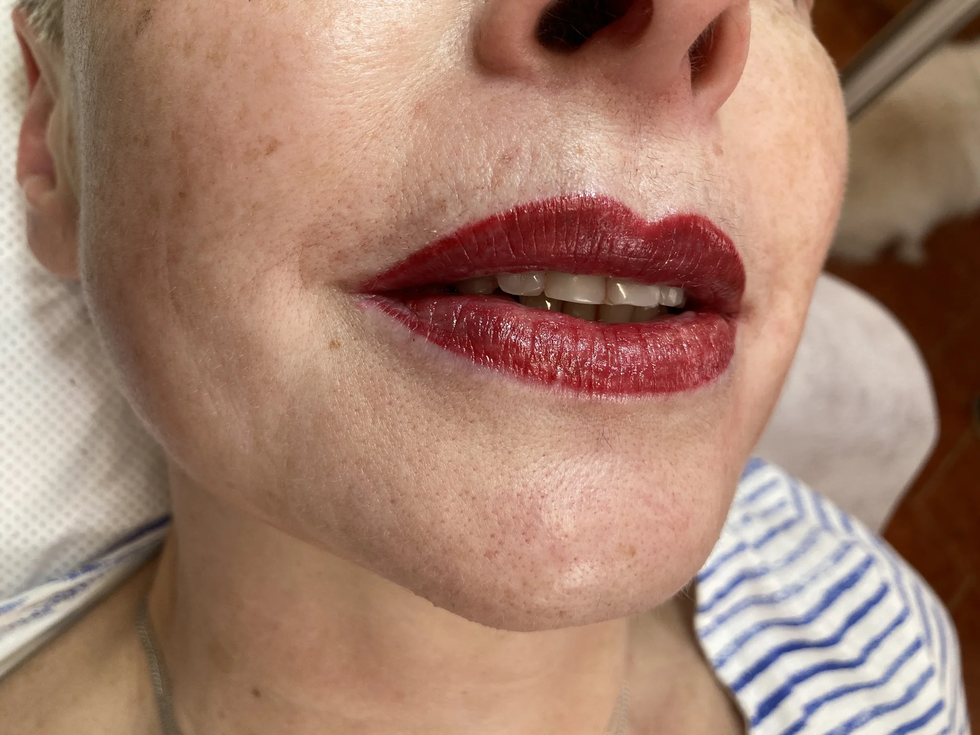 Perfektní make-up za každé stiuace: permanentní oční linky, obočí dle výběru i rty