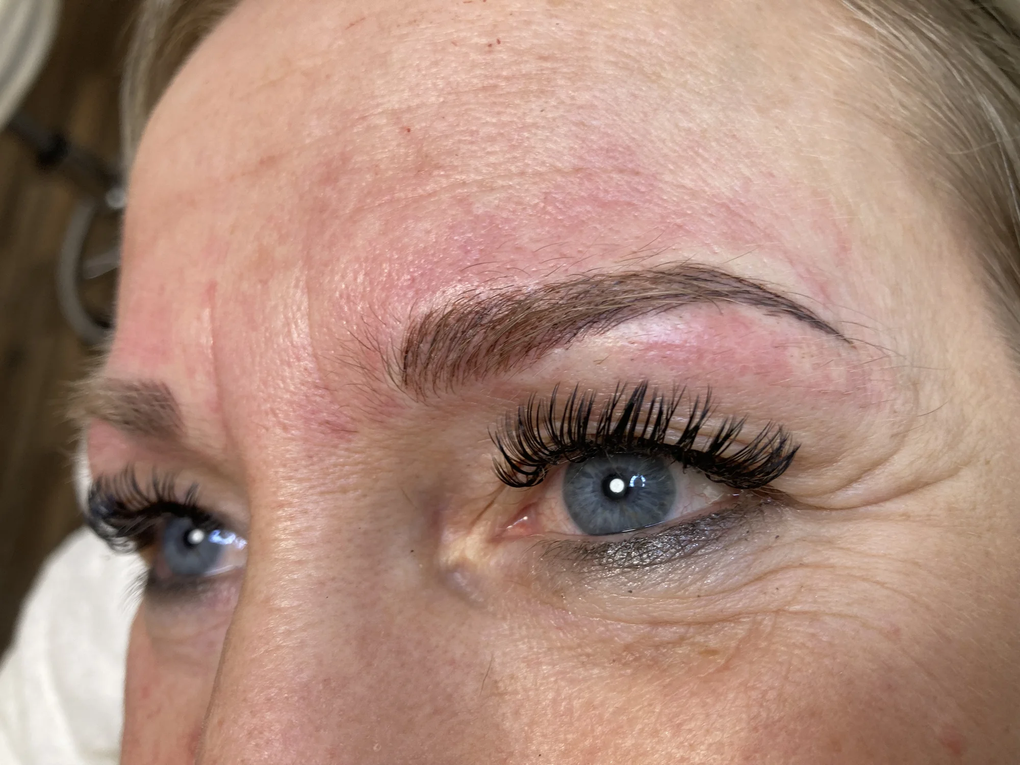 Perfektní make-up za každé stiuace: permanentní oční linky, obočí dle výběru i rty