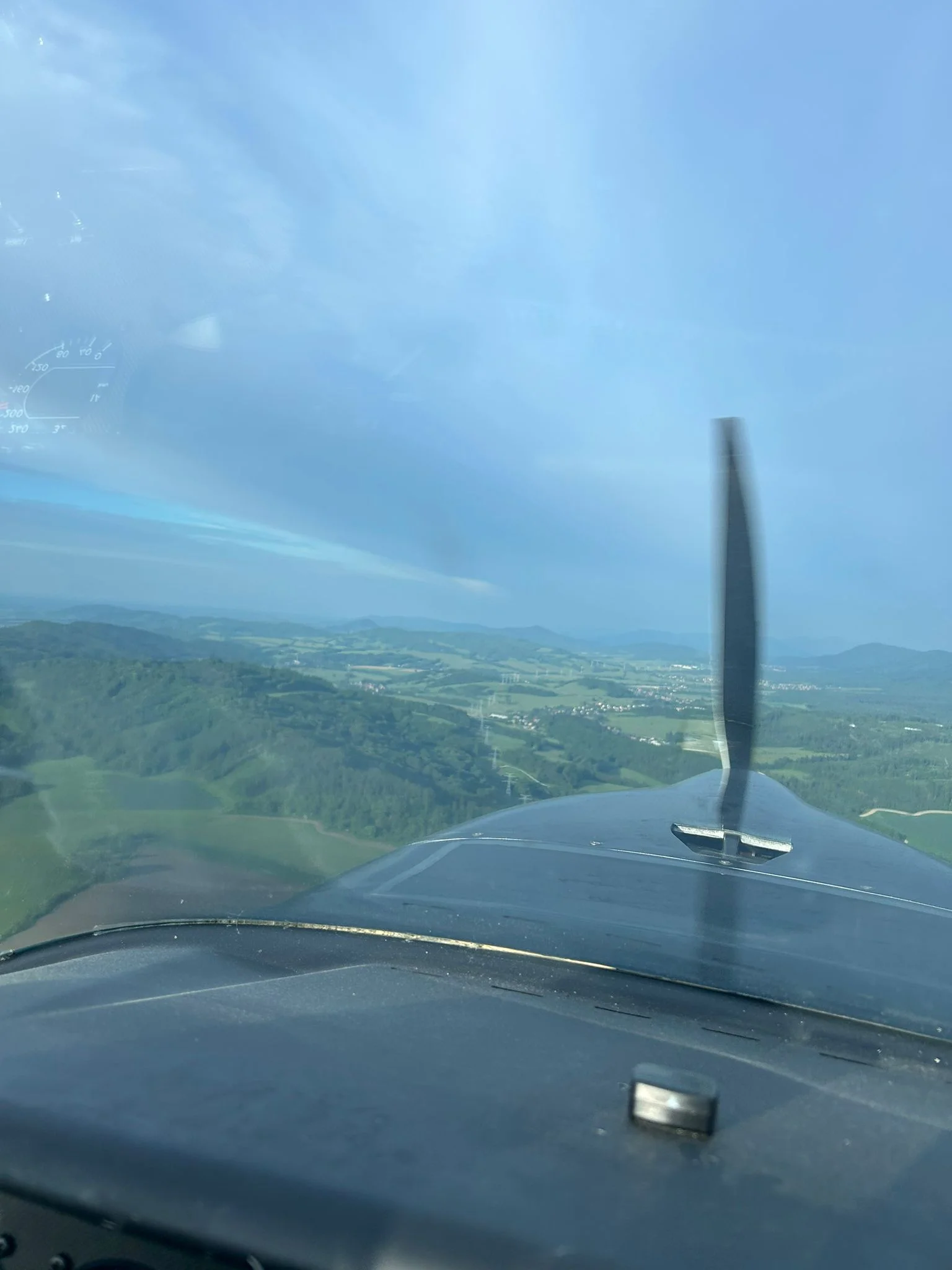 Seznamovací let v Ellipse spirit RG: 15, 30 nebo 60 minut ve vzduchu i možnost řízení