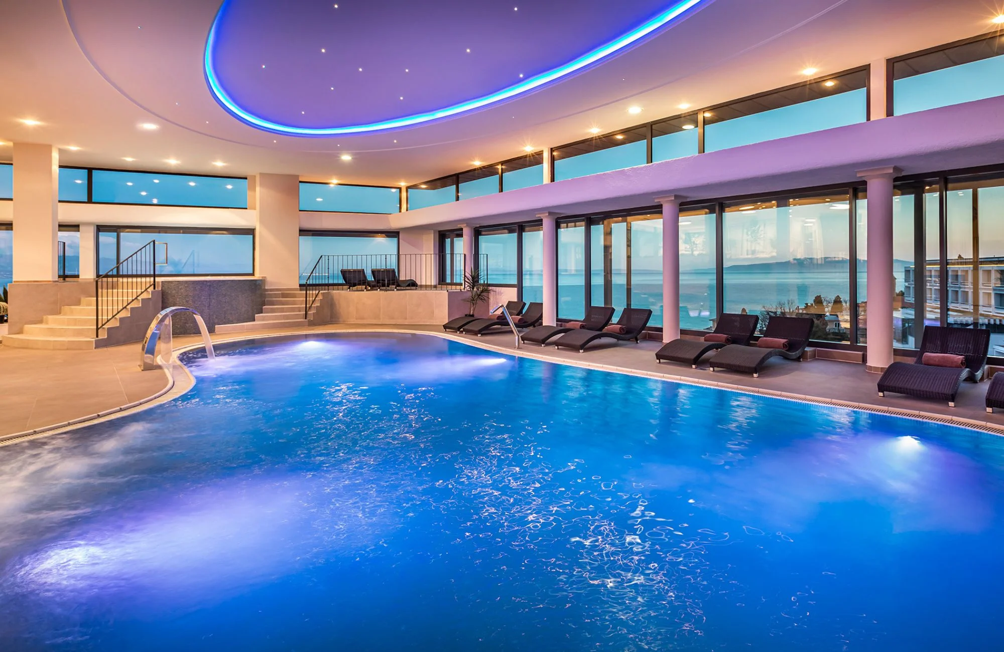 Chorvatská Opatija: 3* hotel přímo na promenádě, polopenze, infinity bazén