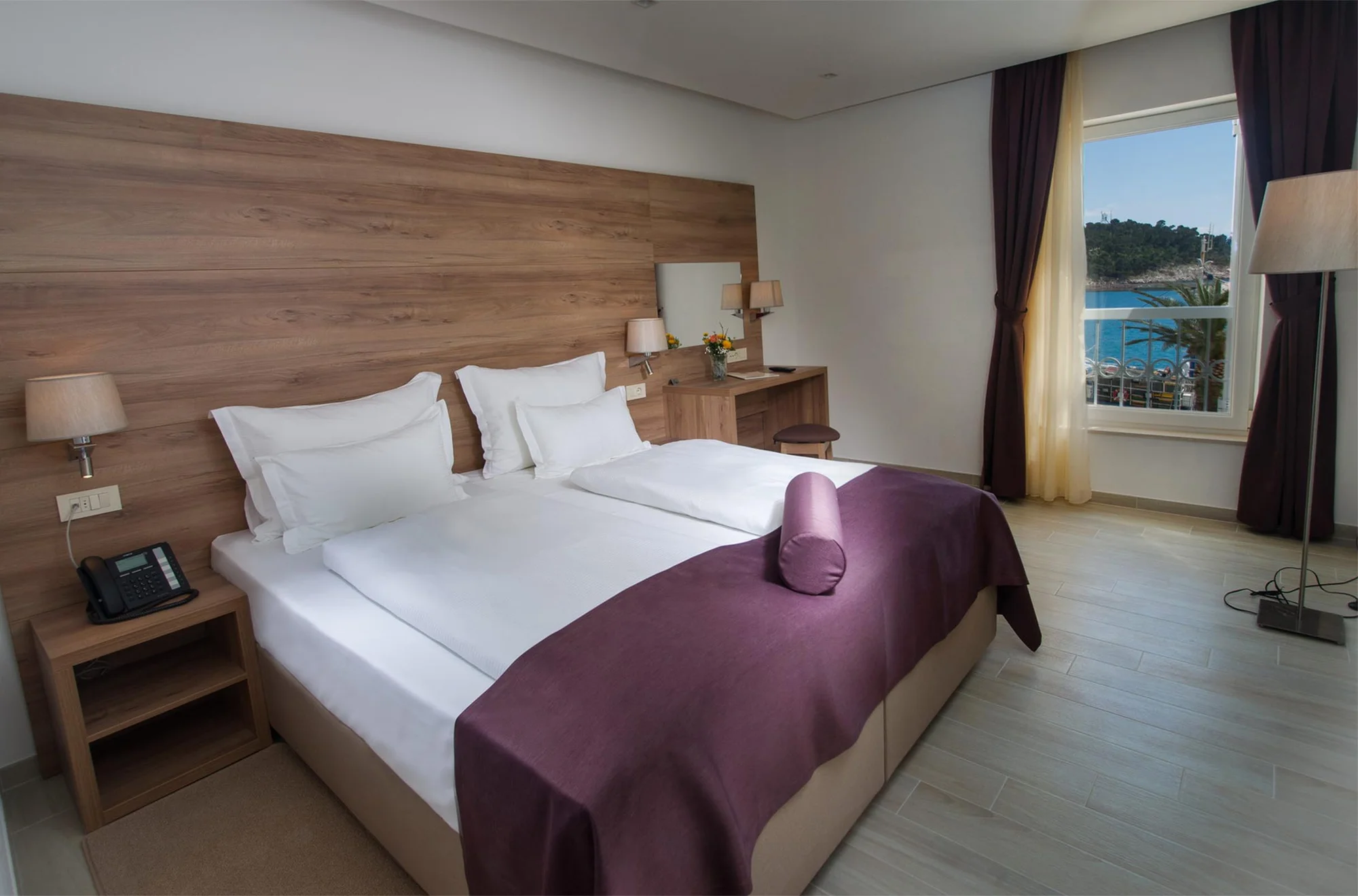Makarská riviéra: 4* hotel se snídaní, polopenzí či plnou penzí, 3 minuty od pláže