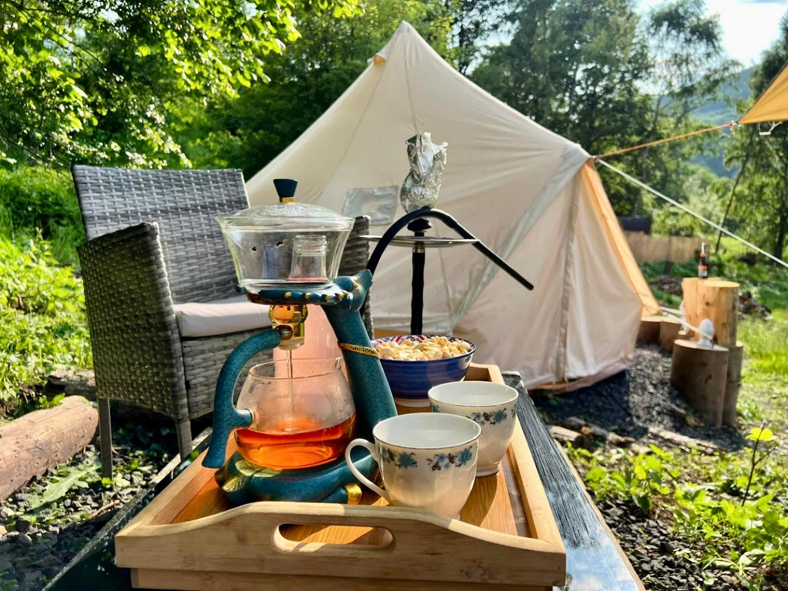 Romantický glamping ve stanu: pro 2–3 osoby, vč. snídaně, 50 m od řeky Ohře