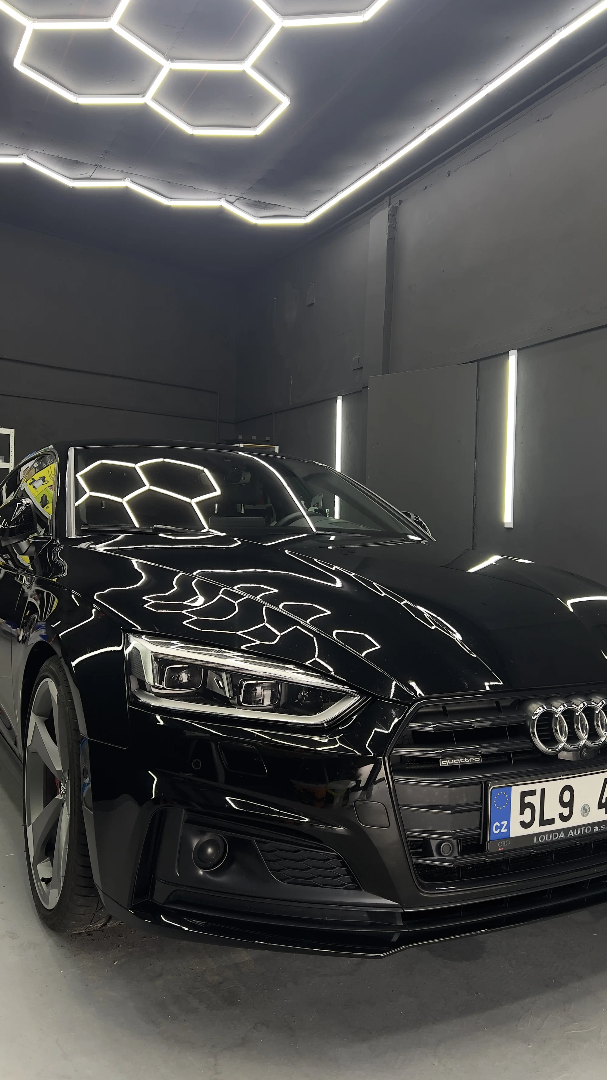 Detailní čištění osobních a velkých aut: exteriér, interiér i kompletní balíčky