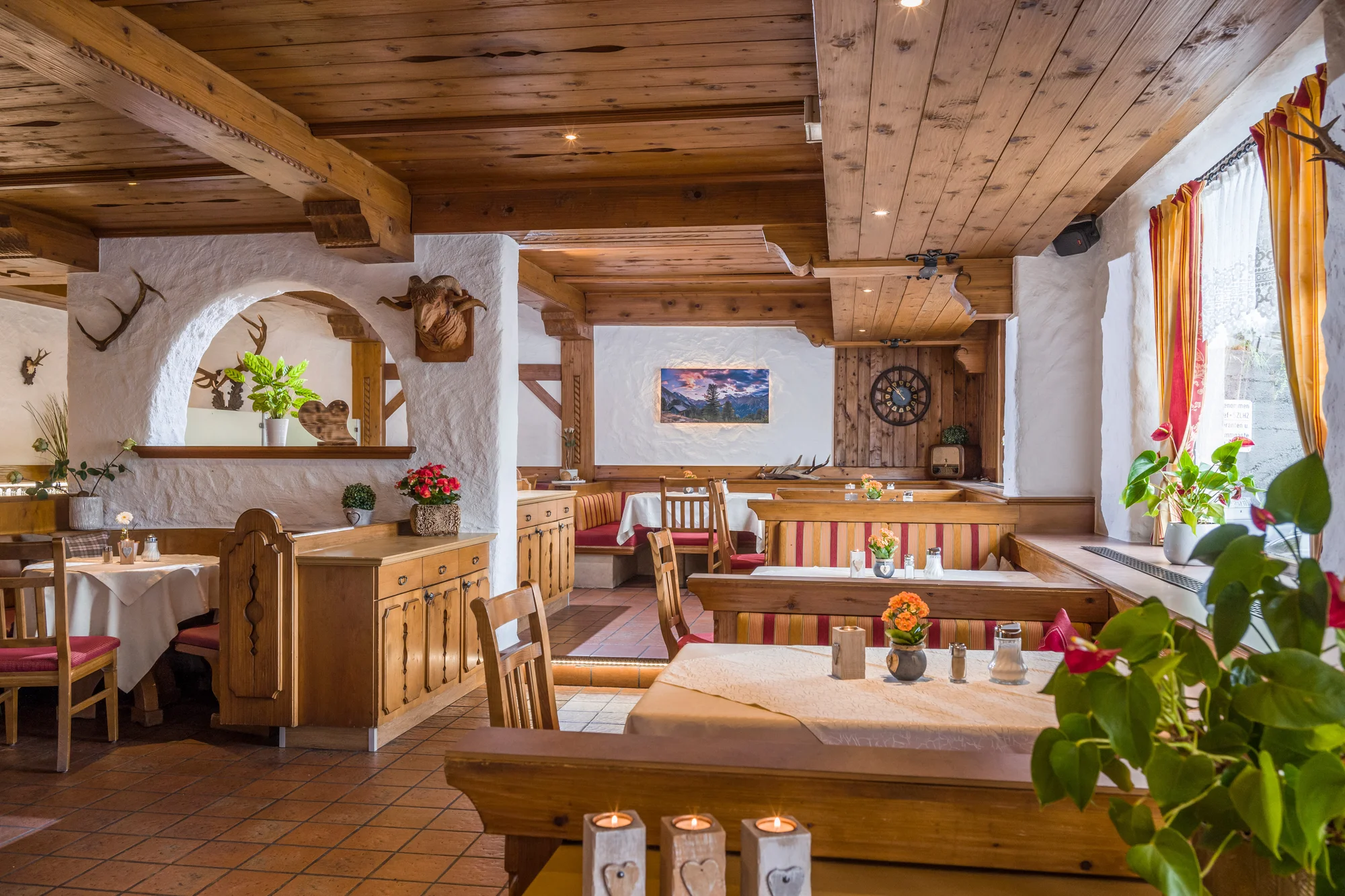 Dovolená v rakouském údolí Zillertal: horský hotel s polopenzí a saunovým světem