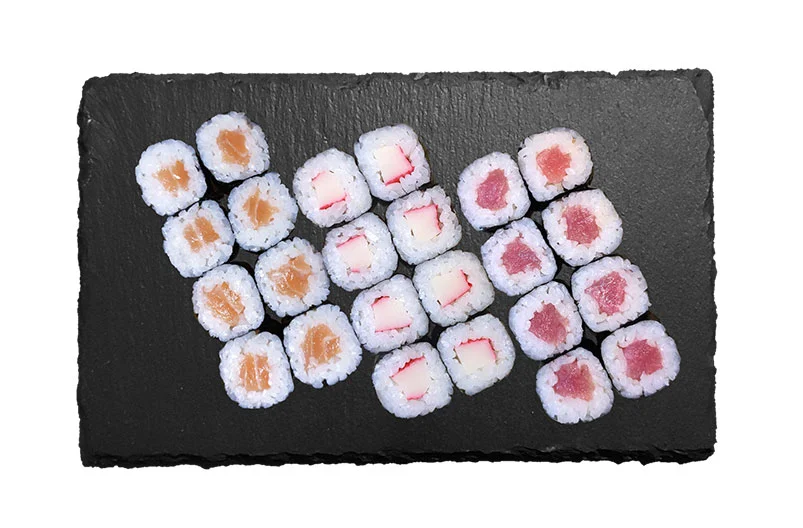 Sushi sety v restauraci Sun House: maki, nigiri i kalifornské rolky, 24–52 ks