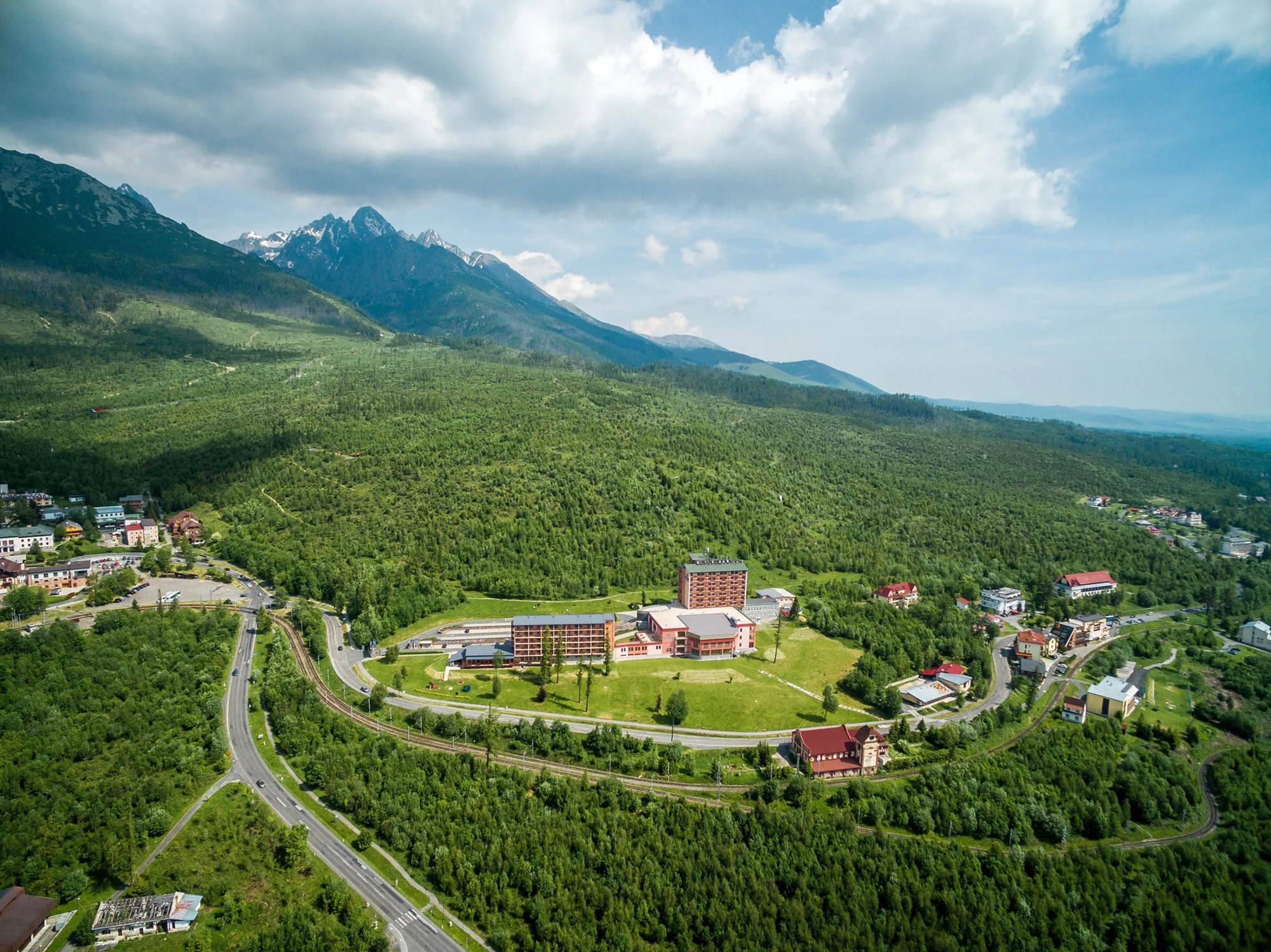 Grand dovolená ve Vysokých Tatrách: wellness, polopenze i sport