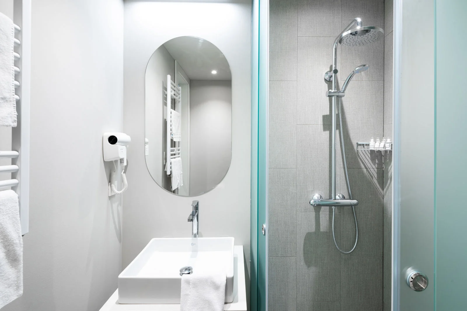 Chorvatsko all inclusive: 4* hotel u pláže v Kvarnerském zálivu, bazény i wellness