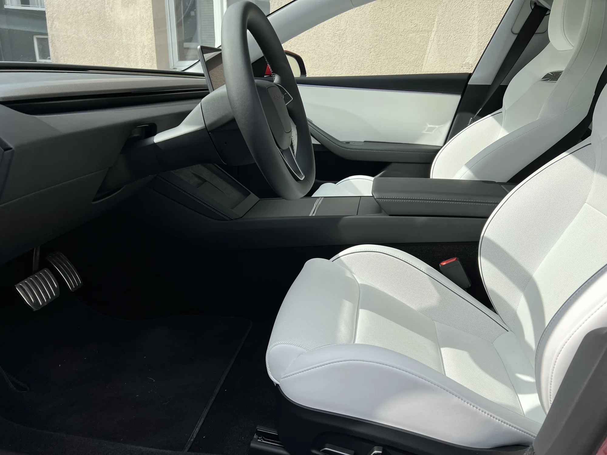 Zapůjčení Tesly Model 3 Performance – elektromobil, co vás ohromí