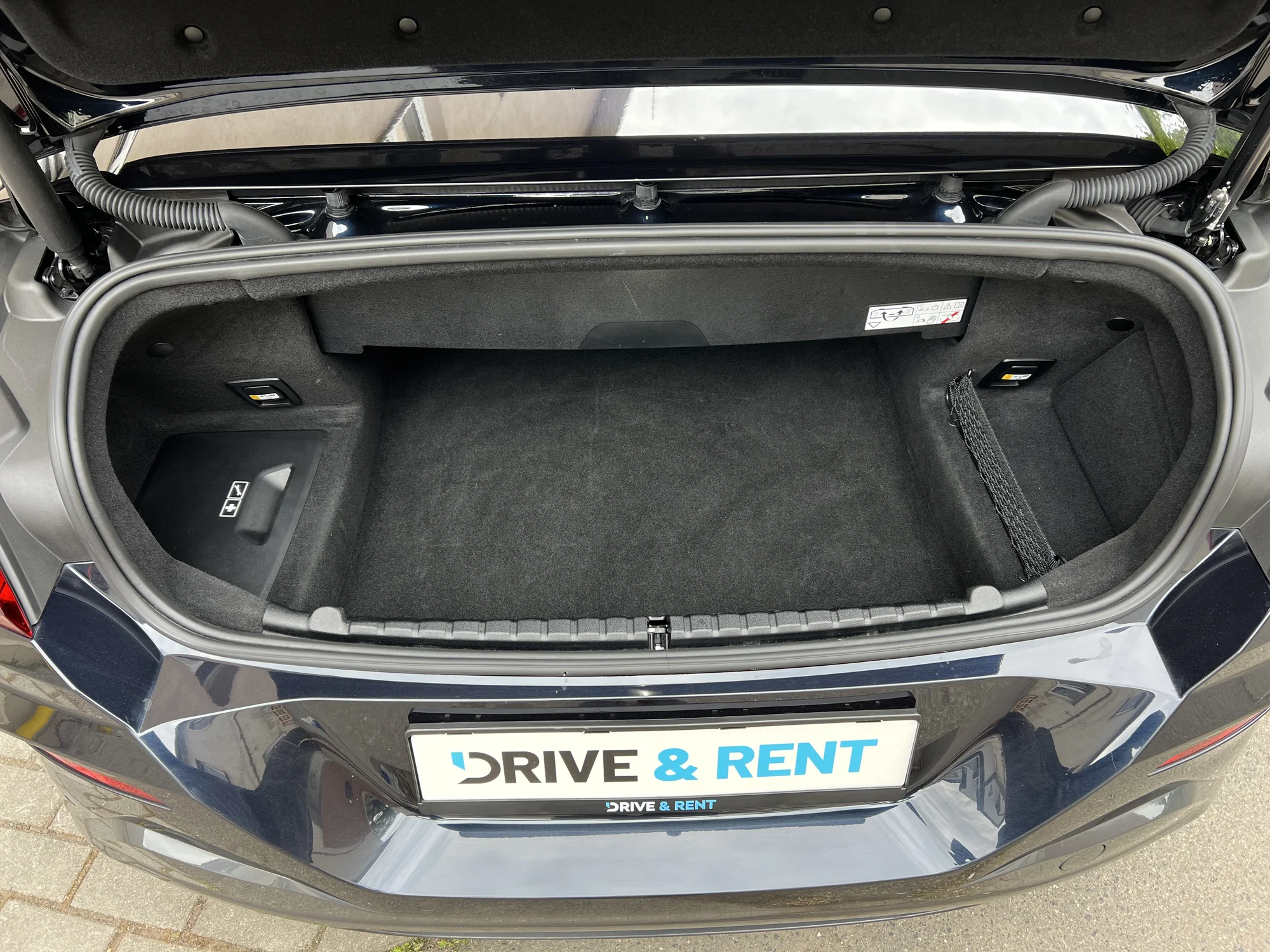 Zapůjčení BMW M850i xDrive – kabriolet pro nezapomenutelnou jízdu