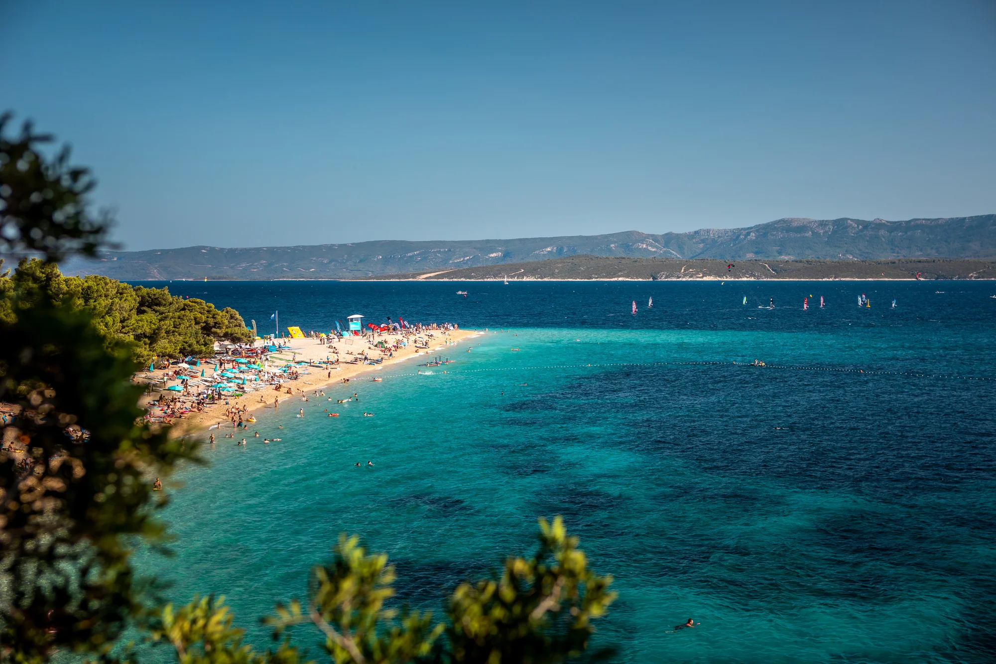 4* hotel na chorvatském ostrově Brač: snídaně či polopenze i venkovní bazén
