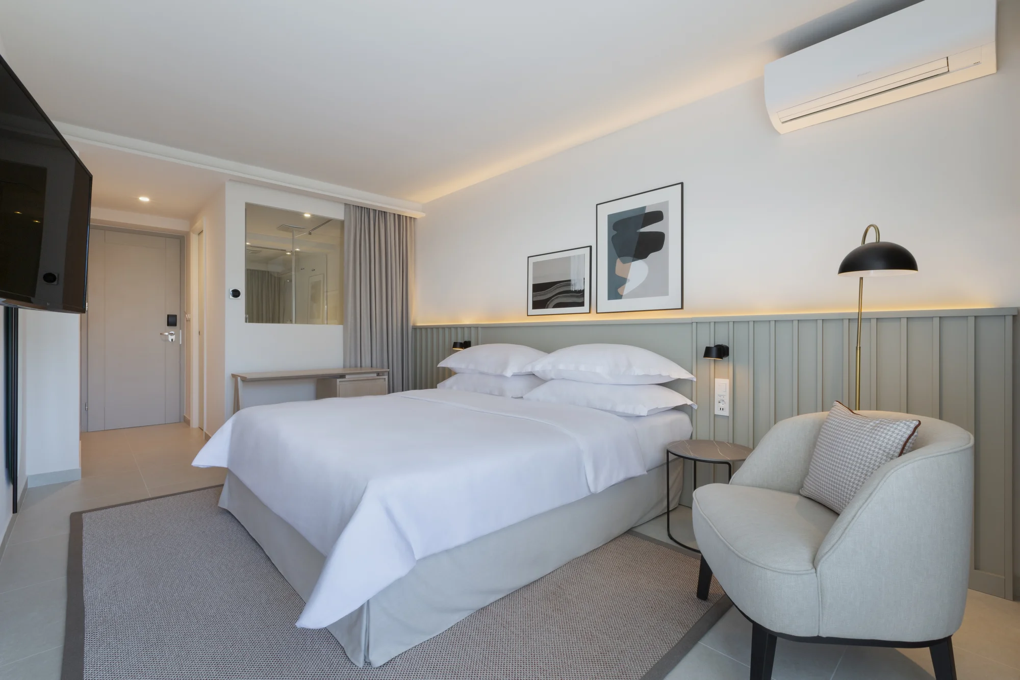 4* hotel na chorvatském ostrově Brač: snídaně či polopenze i venkovní bazén