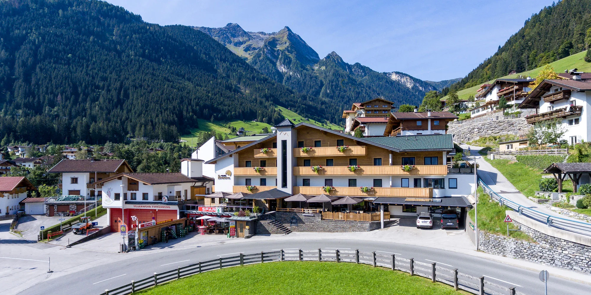 Rakouský Zillertal: horský hotel s polopenzí a saunami