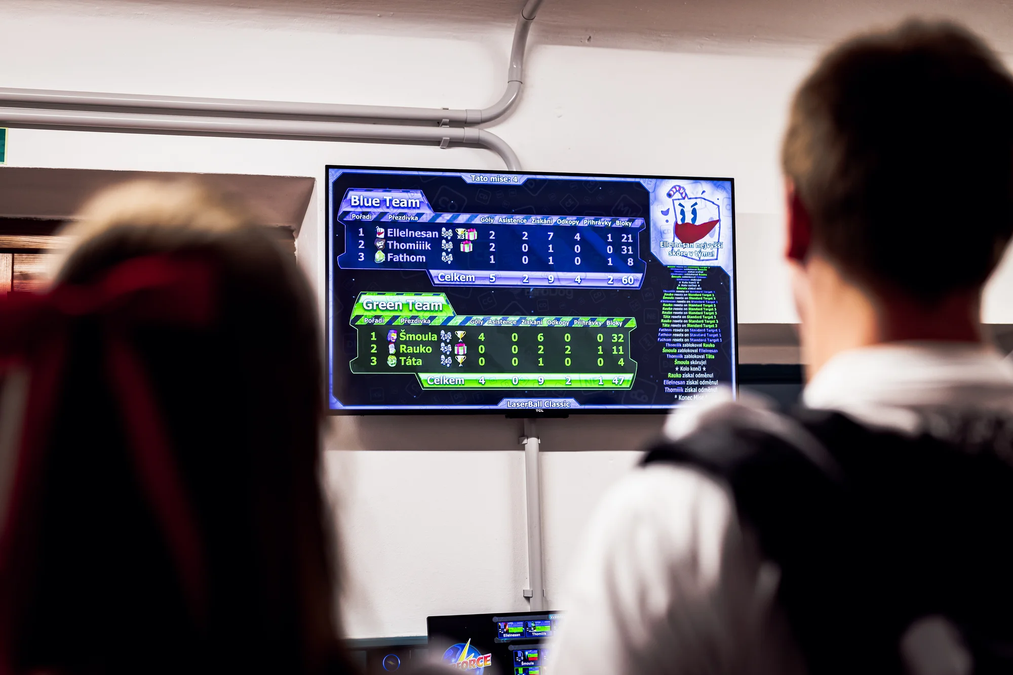 Voucher na laser game do unikátní arény Neon factory: 200–⁠⁠⁠⁠⁠⁠2000 Kč, moderní ovladače, vesty i prostředí