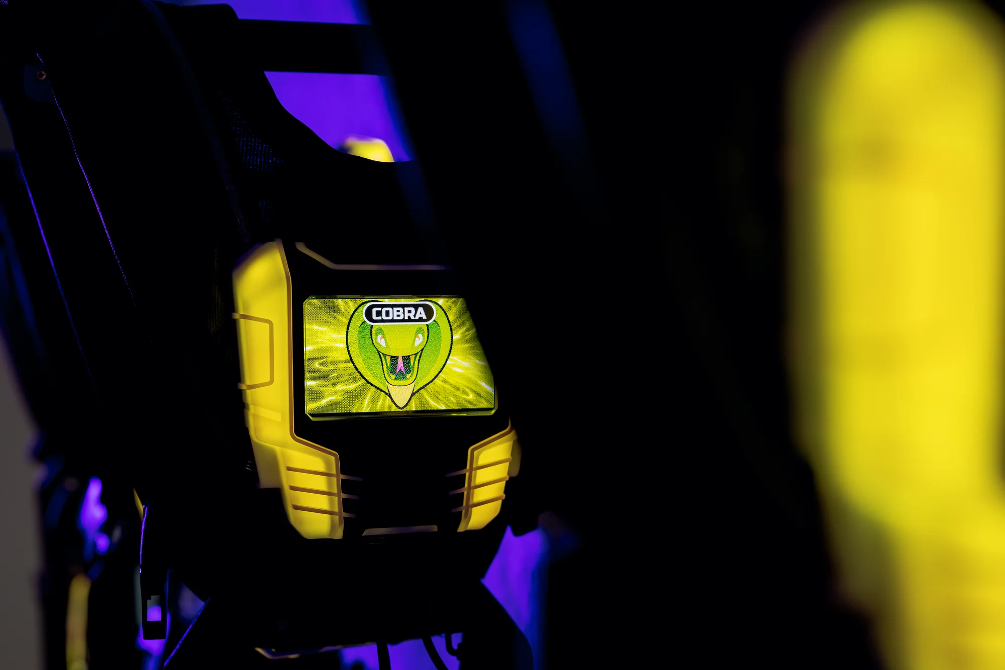 Voucher na laser game do unikátní arény Neon factory: 200–⁠⁠⁠⁠⁠⁠2000 Kč, moderní ovladače, vesty i prostředí