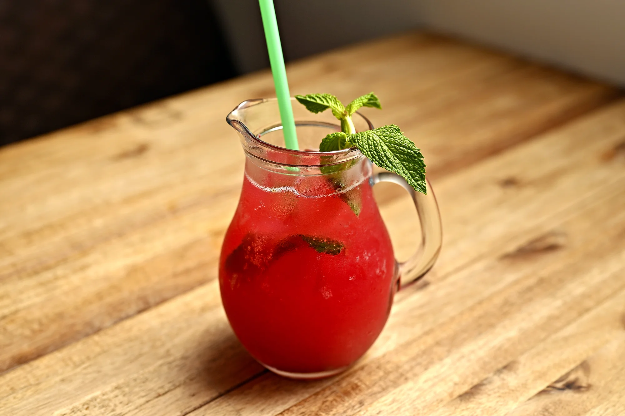 Asijské hlavní jídlo výběrem ze 7 druhů či celé obědové menu pro 1 i 2 osoby