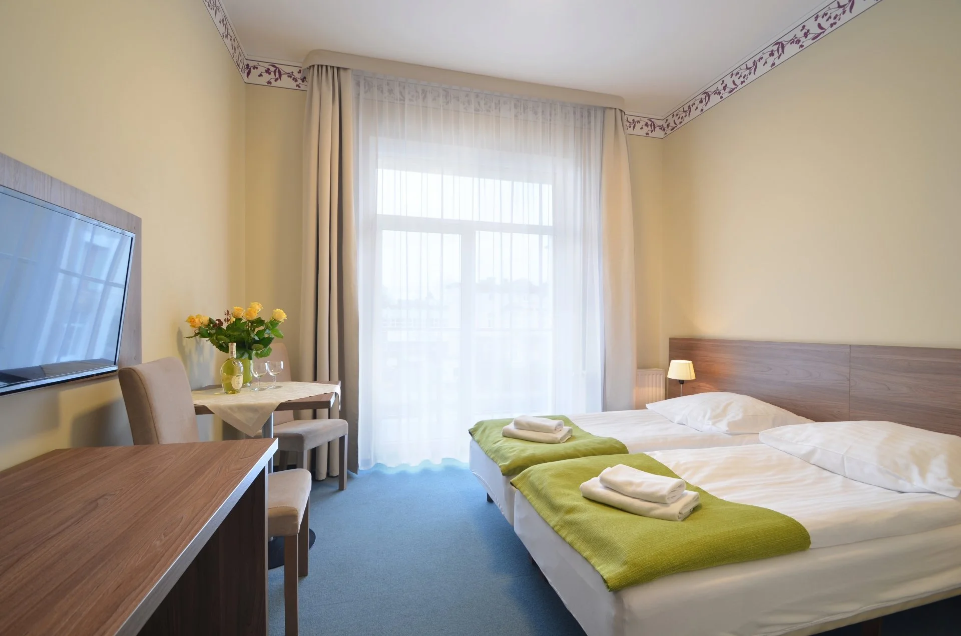 Dovolená v Kolobřehu: hotel kousek od pláže, snídaně i sleva na procedury