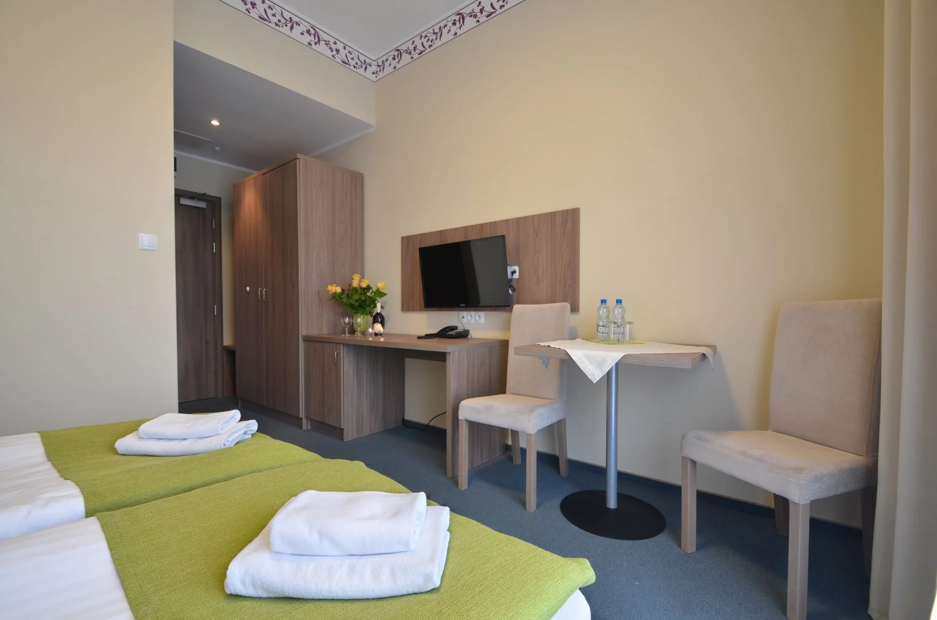 Dovolená v Kolobřehu: hotel kousek od pláže, snídaně i sleva na procedury