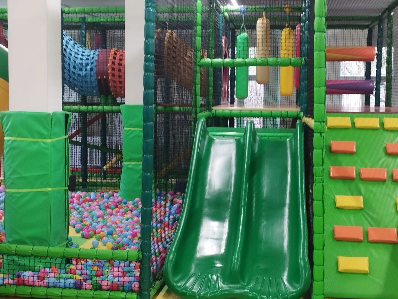 Vstupy do parádní dětské herny Savana pro děti od 1,5 do 14 let