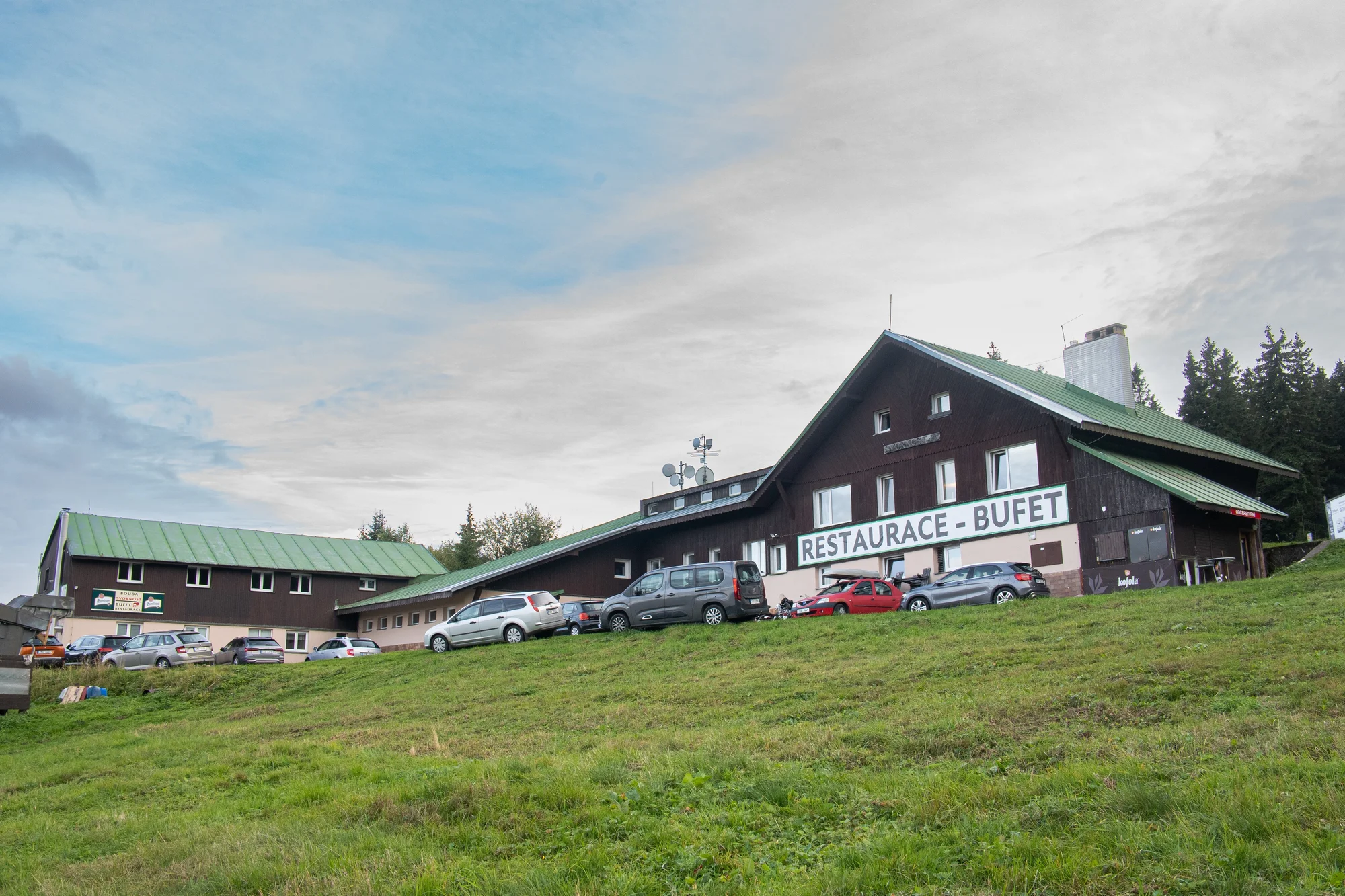 Horská bouda v Peci pod Sněžkou: polopenze a lanovka na Sněžku s 30% slevou