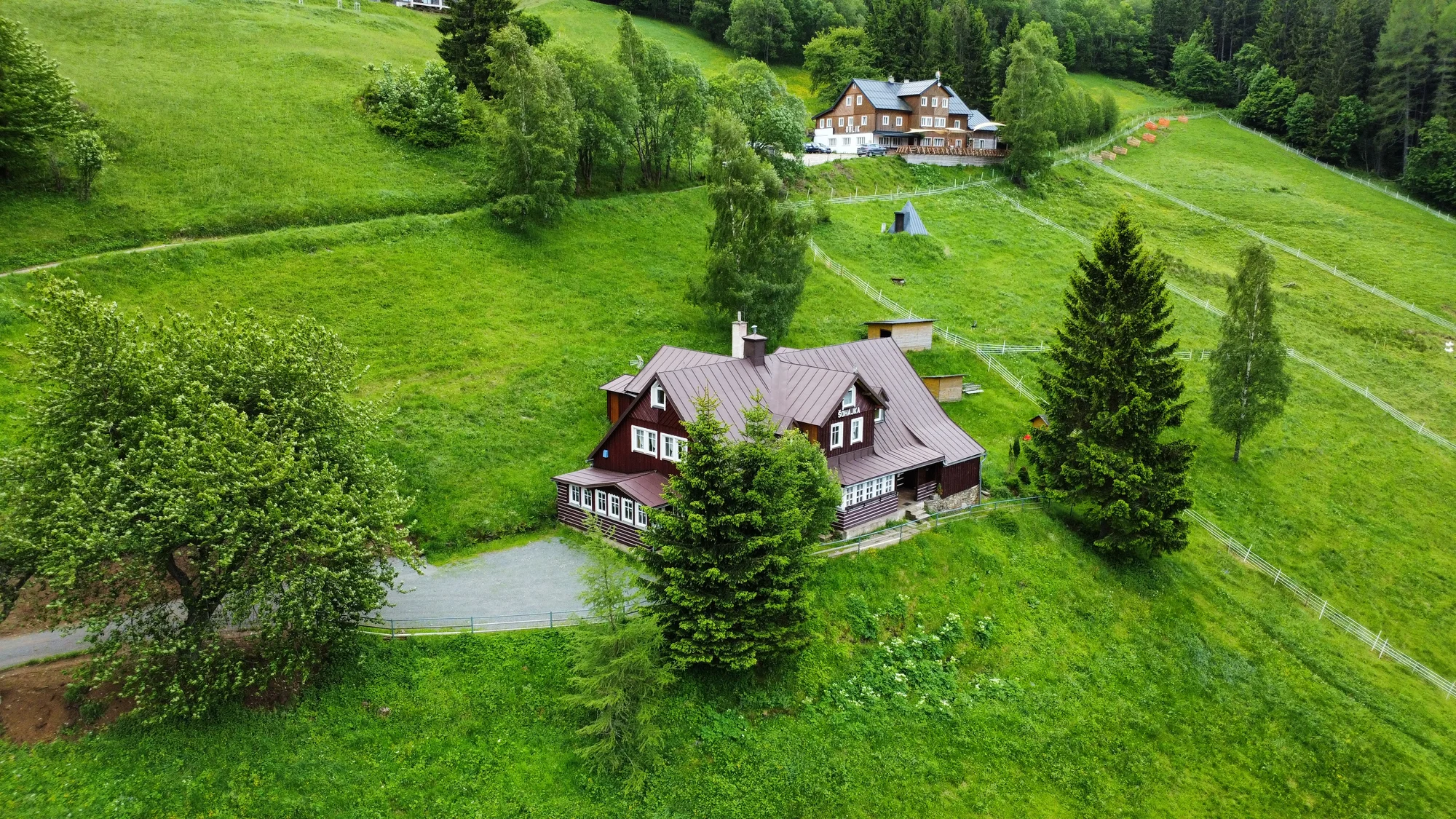 Horská chata v srdci Krkonoš: snídaně nebo all inclusive i privátní wellness, 2 děti zdarma