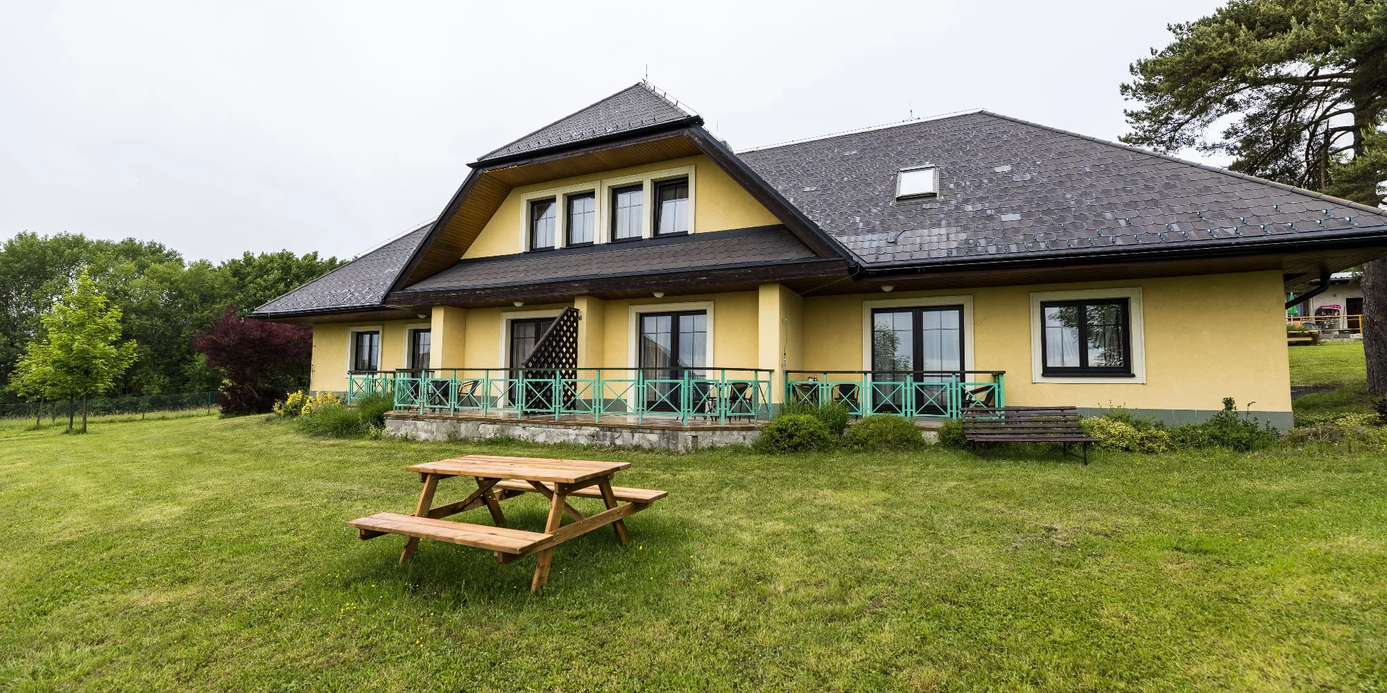 Český ráj: vybavené apartmány pro 4–6 os.