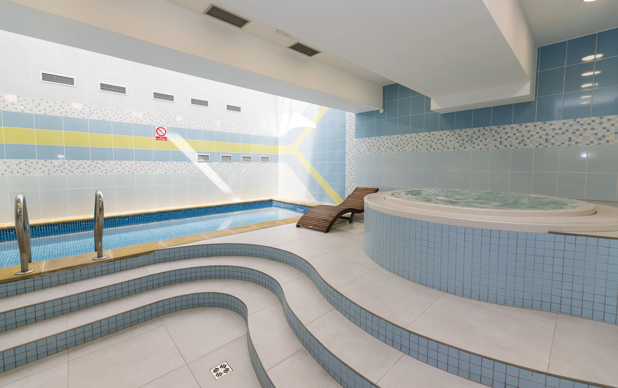 Pobyt v Hluboké nad Vltavou s polopenzí i wellness: hotel pod zámkem v blízkosti golfu