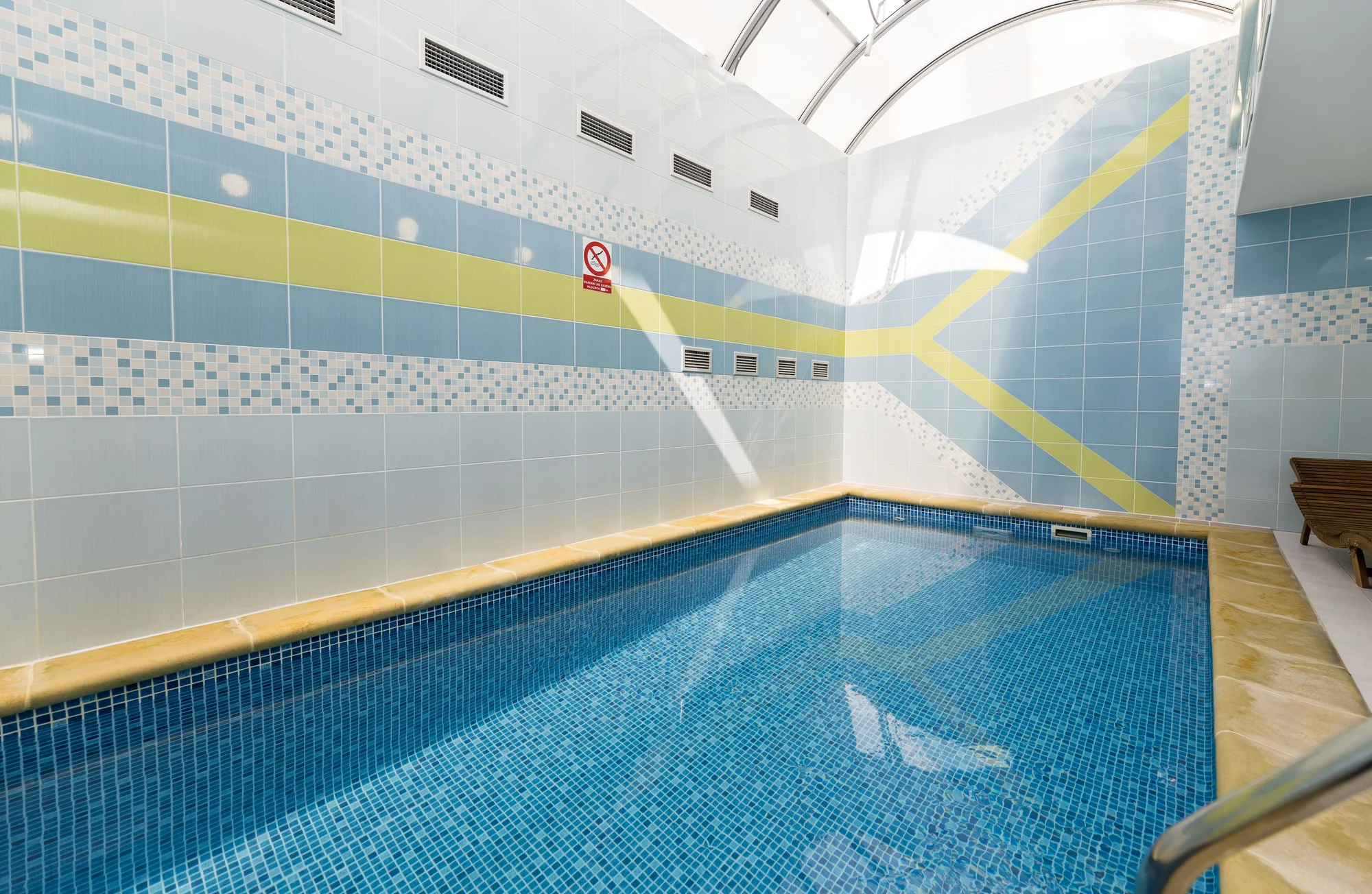 Pobyt v Hluboké nad Vltavou s polopenzí i wellness: hotel pod zámkem v blízkosti golfu