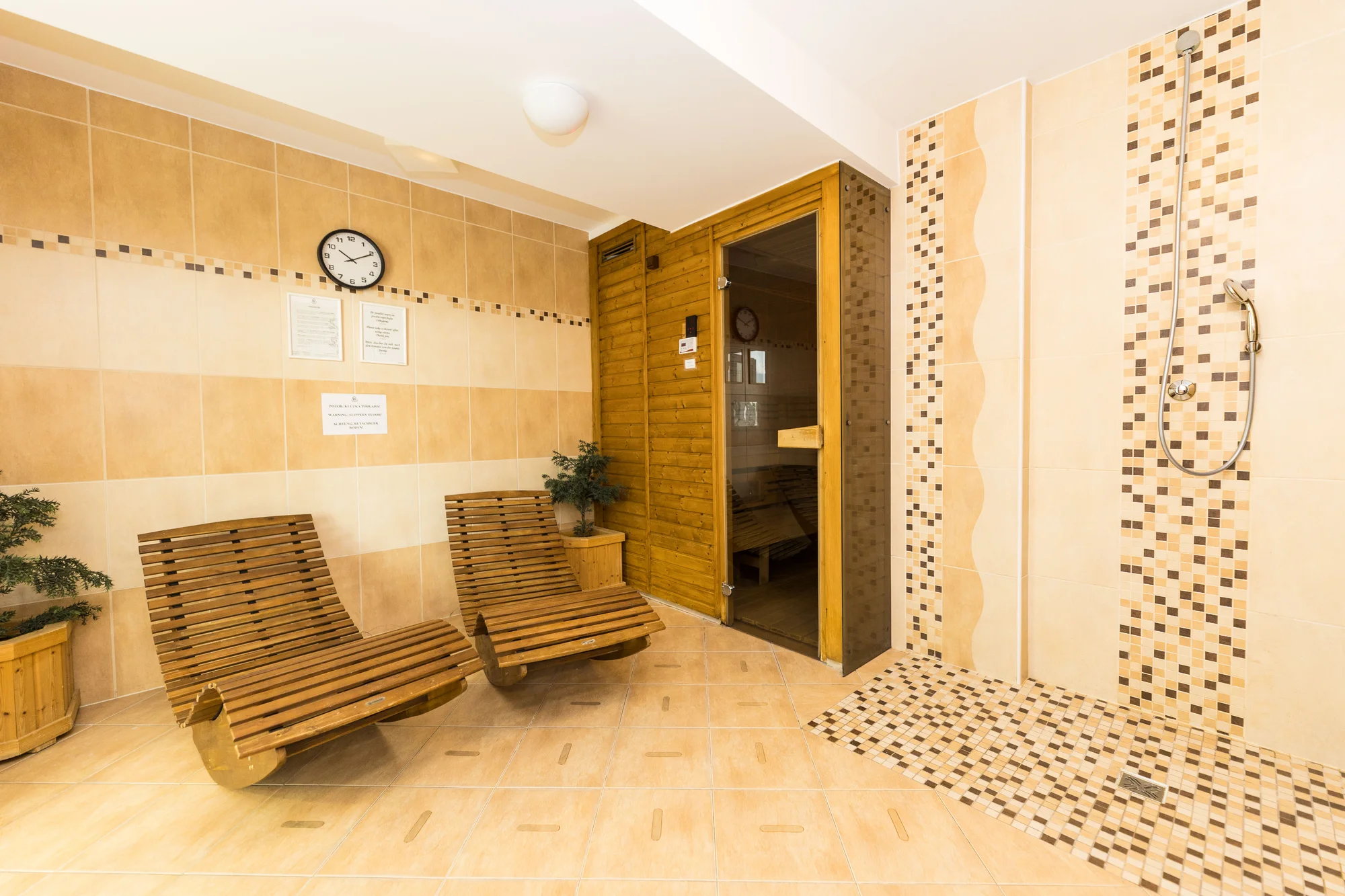 Pobyt v Hluboké nad Vltavou s polopenzí i wellness: hotel pod zámkem v blízkosti golfu