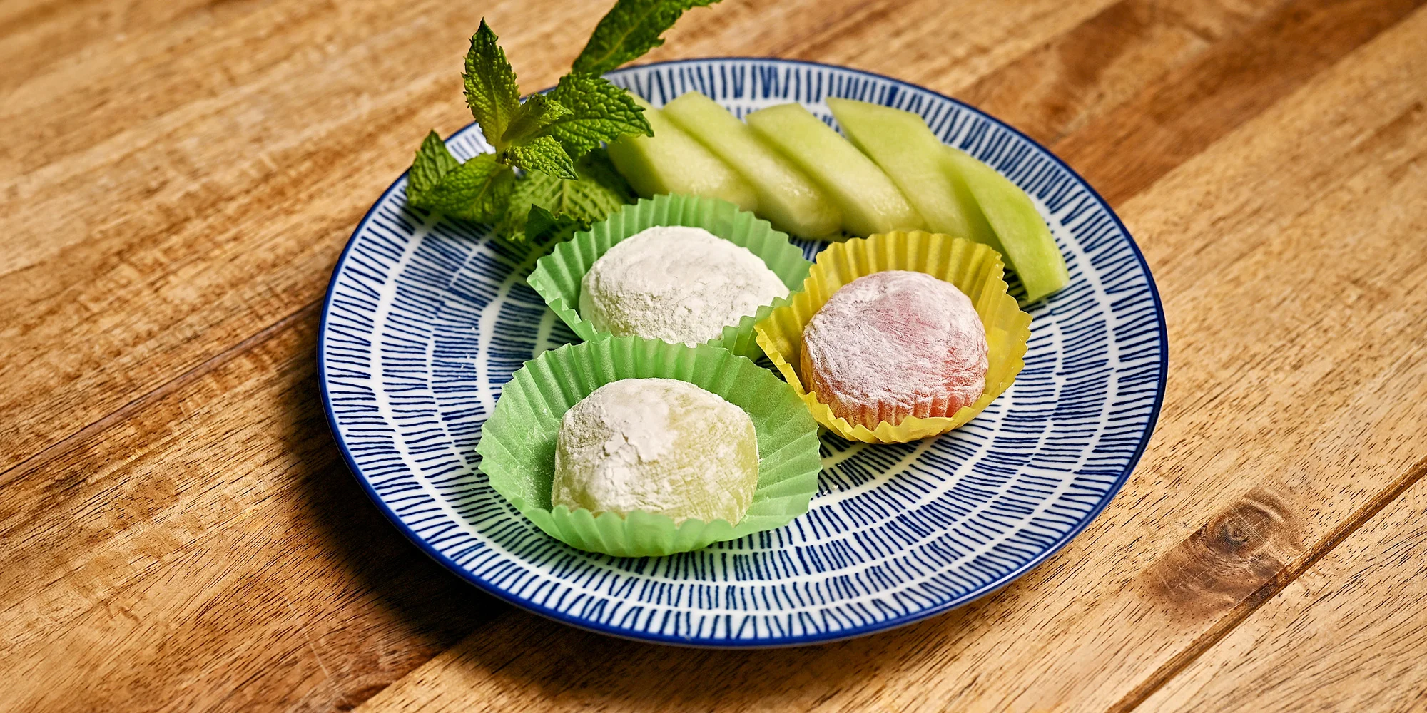 3chod. asijské menu pro dva: závitky, kachna na medu, ramen, mochi i lahev vína