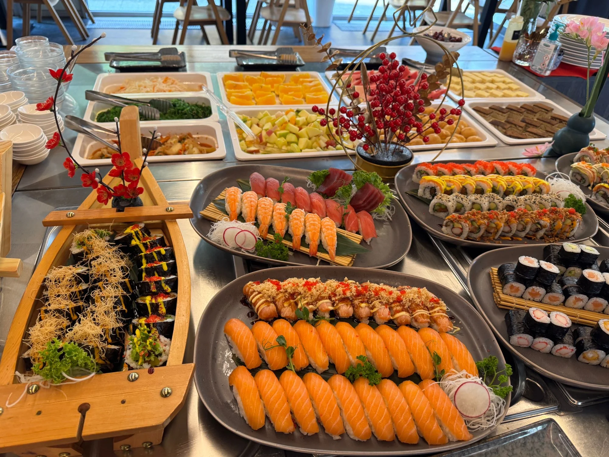 All you can eat bufet v Karlíně: asijská kuchyně, sushi, saláty a další dobroty