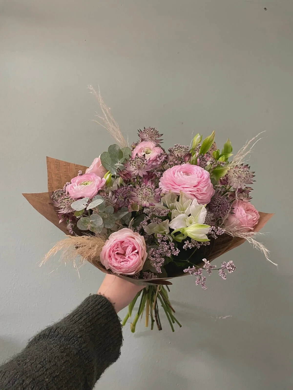 Vázání i vypichování kytic či kurz Na den floristkou vč. pomůcek a materiálů