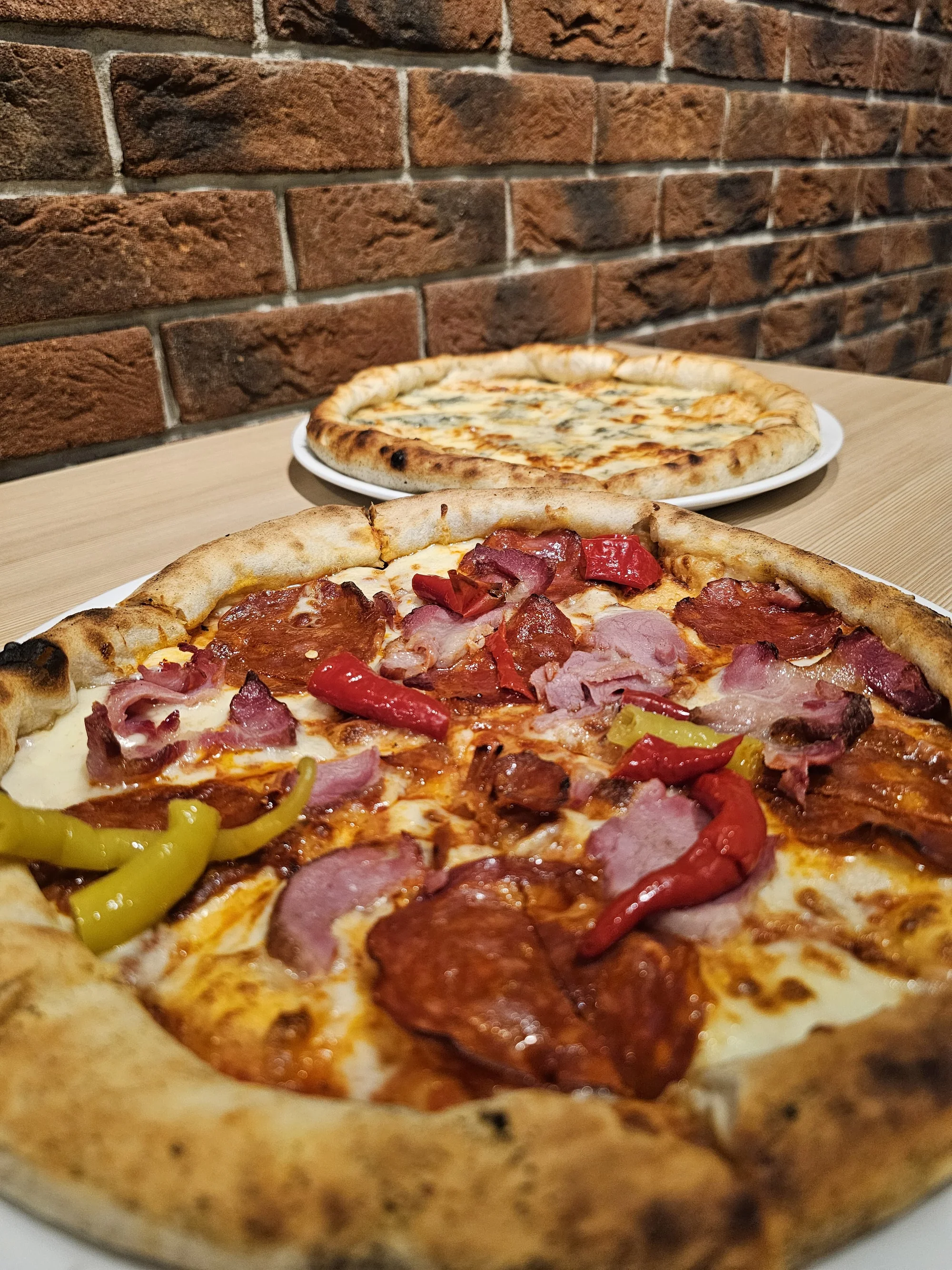 Řádění na motokárách pro děti i dospělé: až 3 jízdy i pizza dle výběru