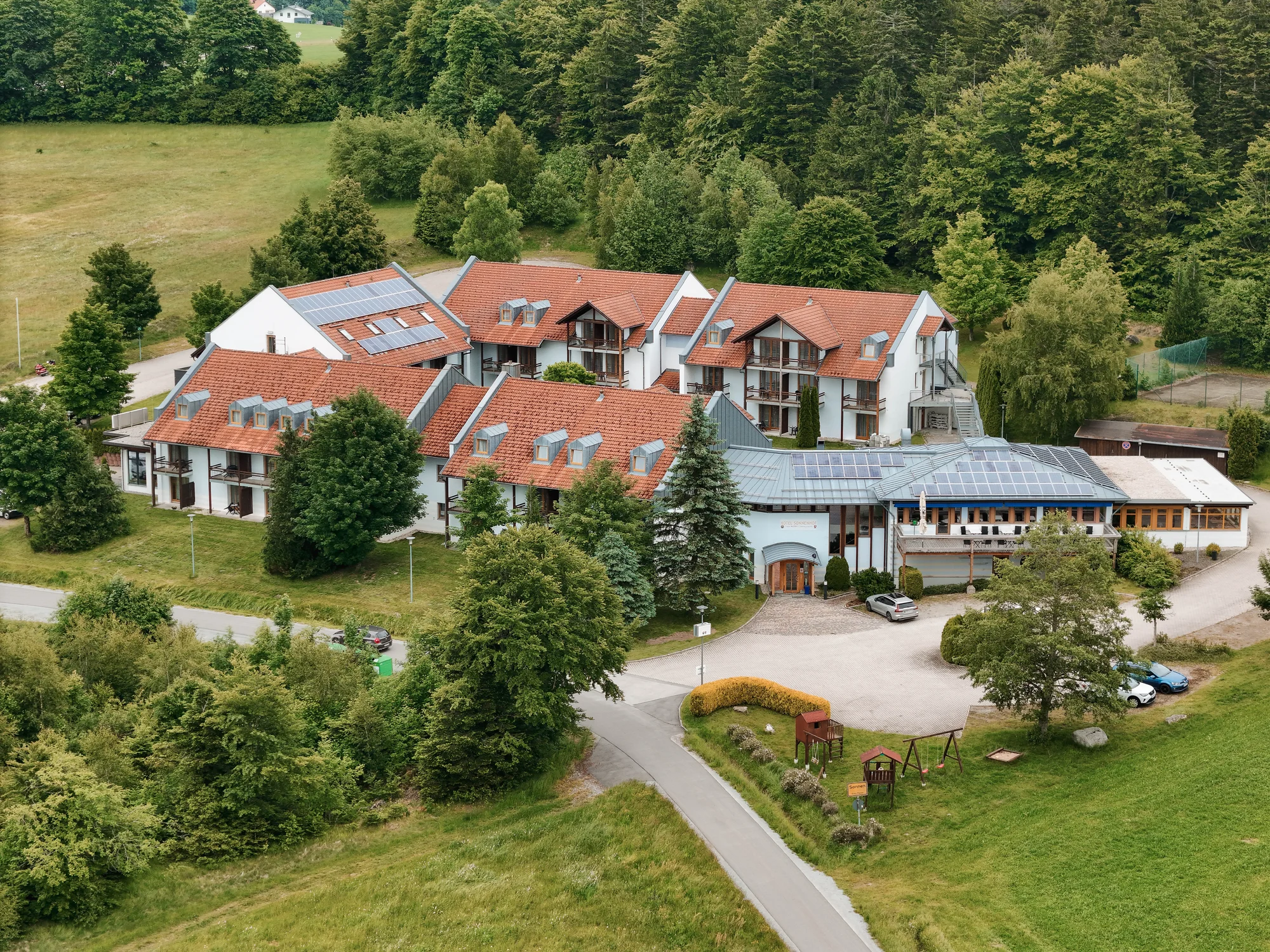 Pobyt v Bavorském lese: příjemný hotel kousek od hranic s polopenzí plus a wellness