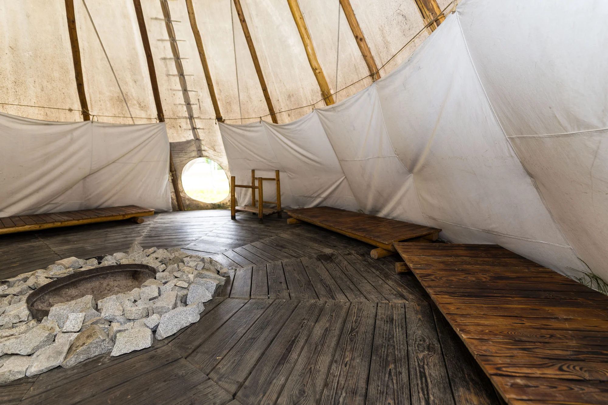 Indiánské teepee uprostřed Českého ráje pro celou rodinu i partu přátel
