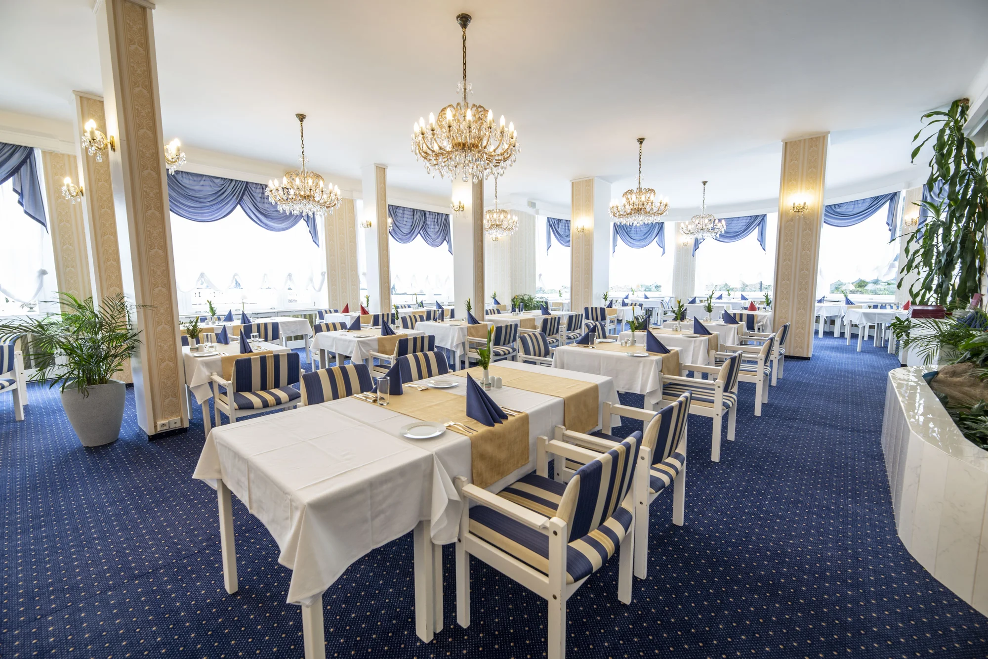 Pobyt ve 4* hotelu v Mariánských Lázních: jídlo, vyhřívaný bazén i wellness procedury