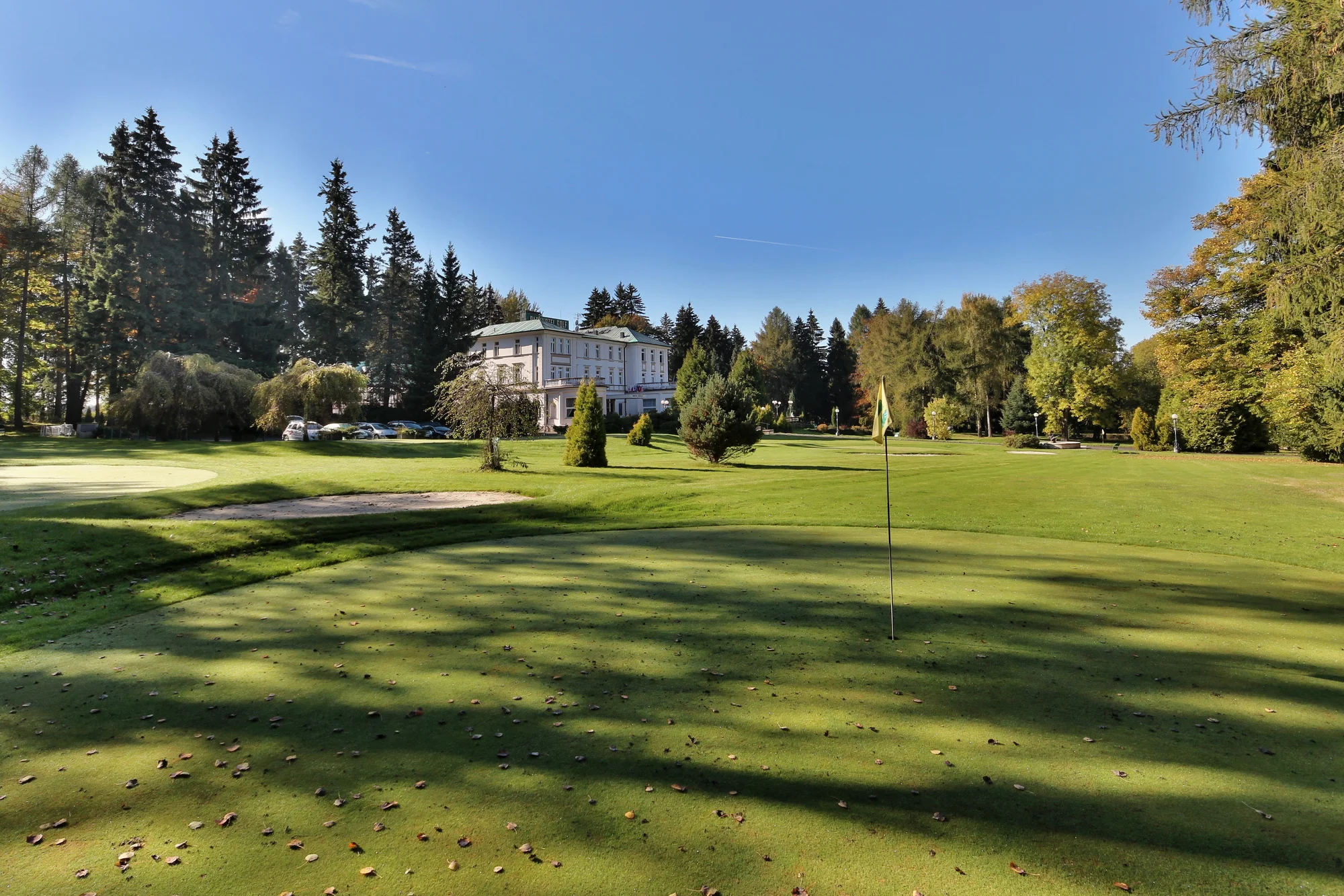 Pobyt ve 4* hotelu v Mariánských Lázních: jídlo, vyhřívaný bazén i wellness procedury