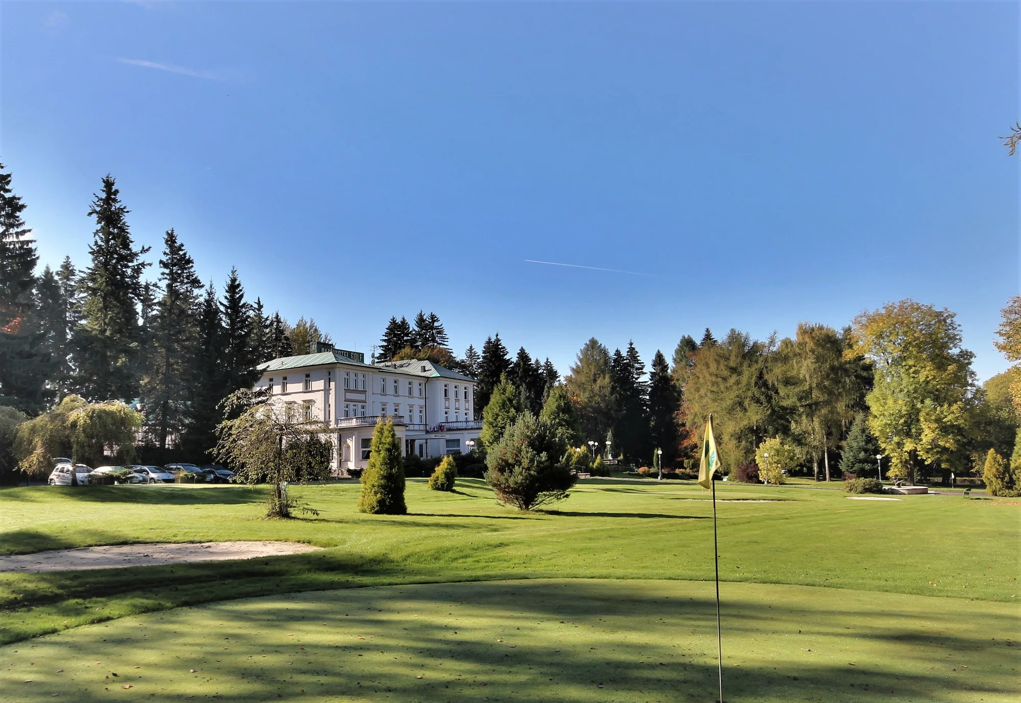 Pobyt ve 4* hotelu v Mariánských Lázních: jídlo, vyhřívaný bazén i wellness procedury