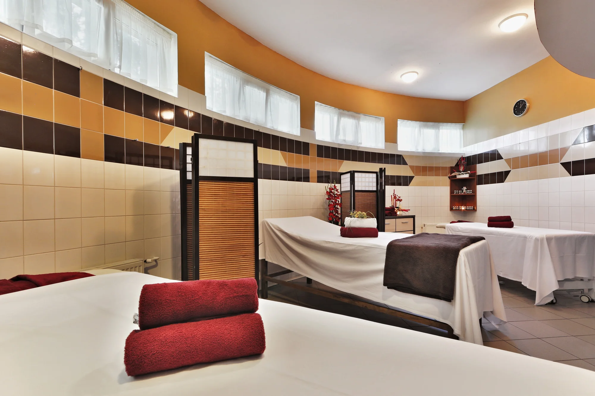 Pobyt ve 4* hotelu v Mariánských Lázních: jídlo, vyhřívaný bazén i wellness procedury