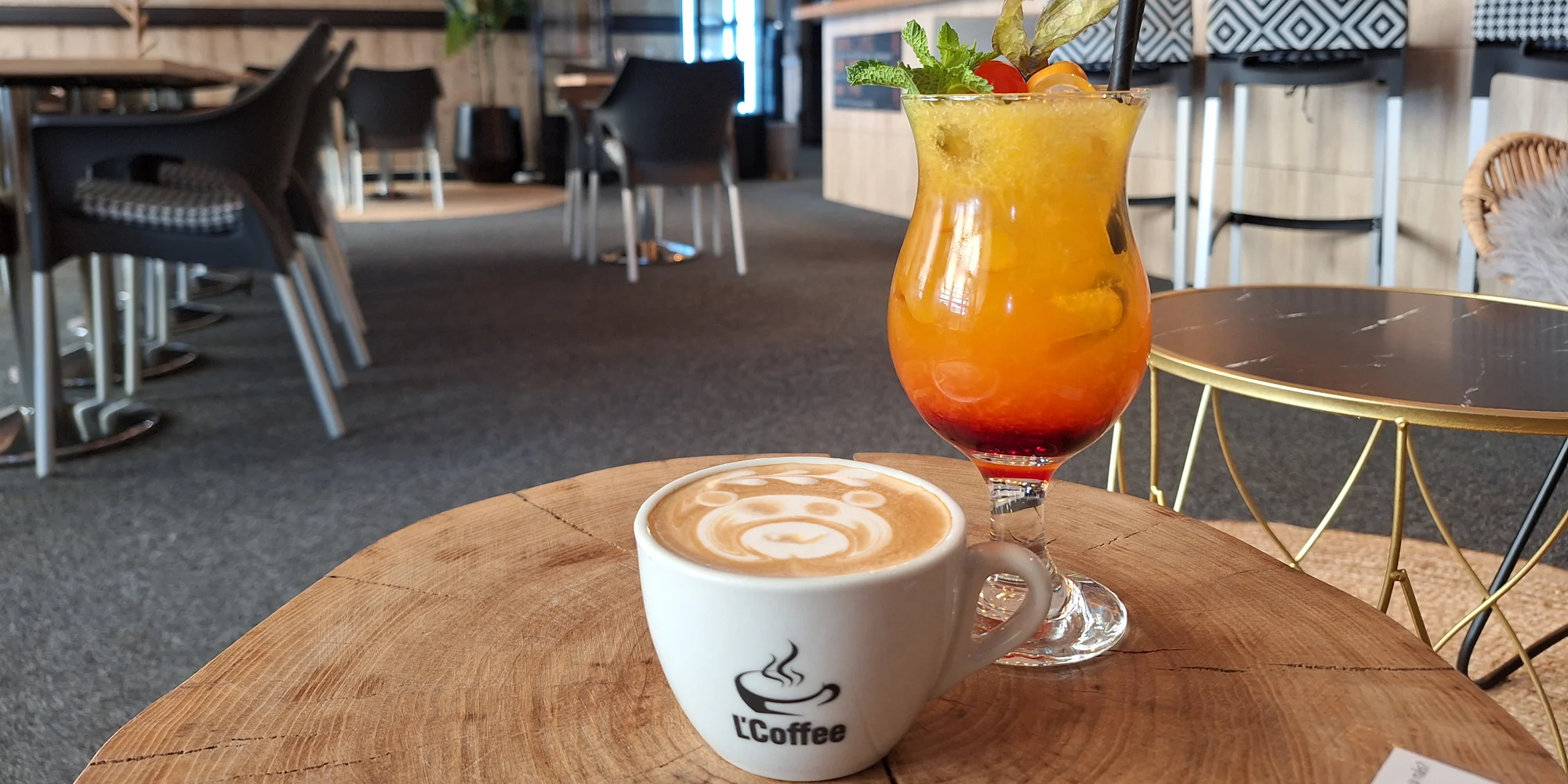 Otevřený voucher do kavárny L'Coffee: káva i dezerty