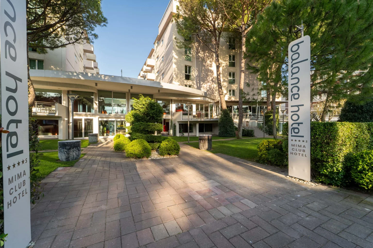 Dovolená v Itálii: hotel přímo u pláže, polopenze i venkovní bazén