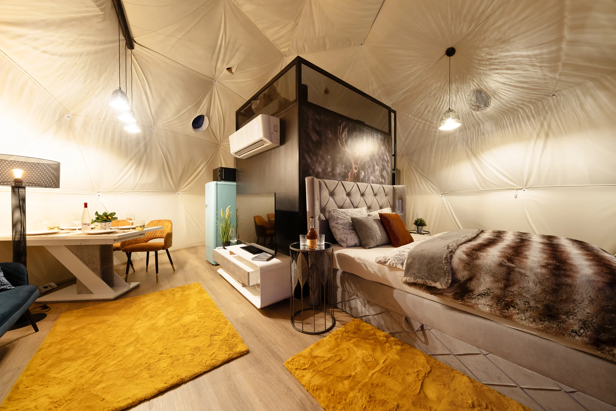 Pobyt ve Špindlerově Mlýně: moderní glampingový stan i privátní infrasauna