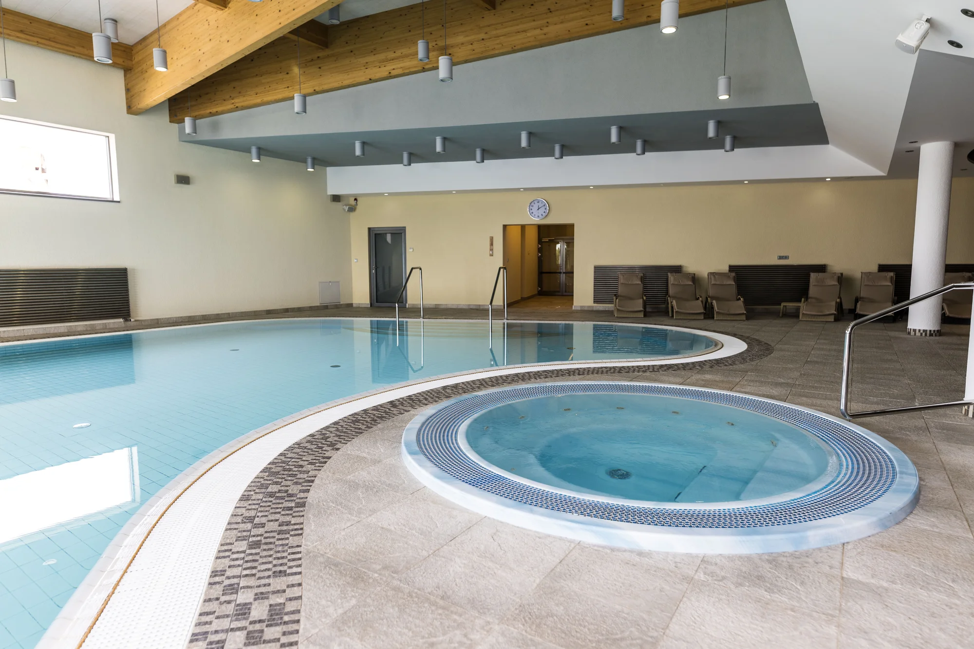 Luxusní pobyt v Hluboké nad Vltavou: 5* hotel u zámku s wellness a jídlem