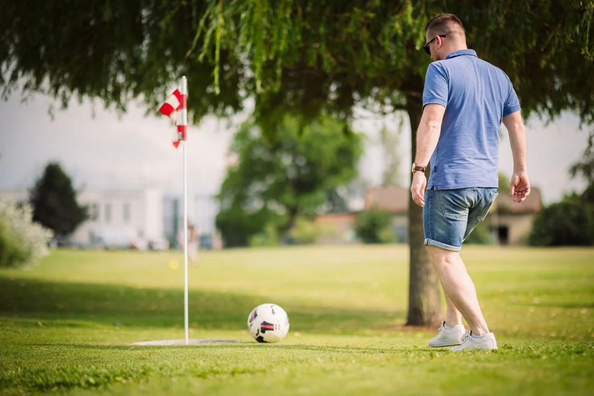 Vstupné na 18jamkový fotbalgolf v areálu Kšírovka pro 2 dospělé