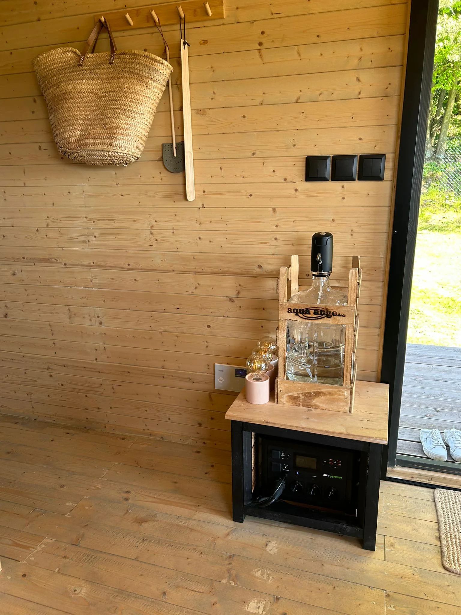 Moderní tiny house na Křivoklátsku, 11 km od Lán: bez stravy či se snídaní