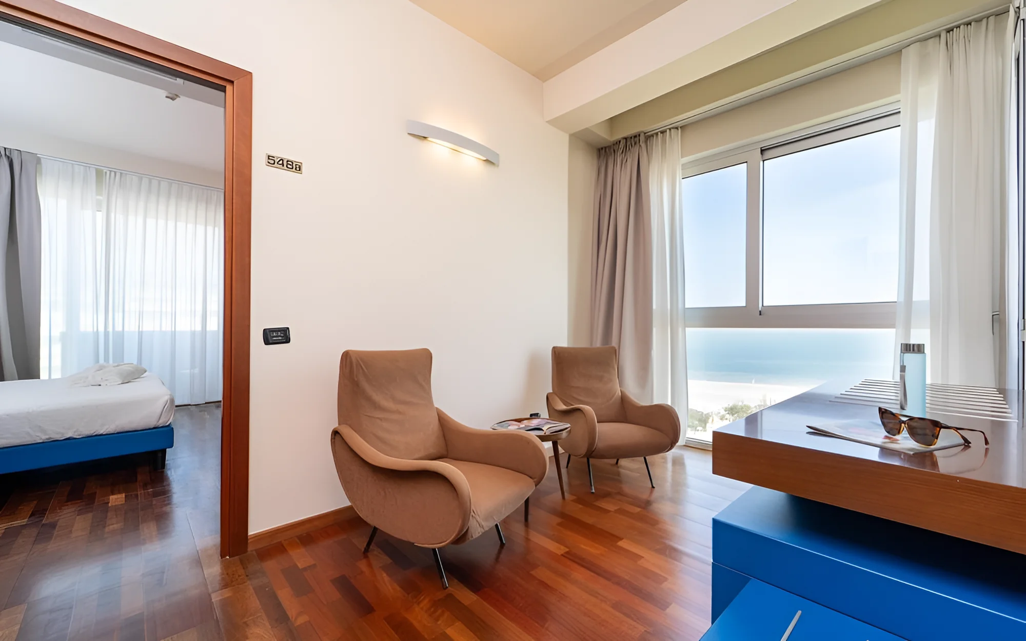 Dovolená v Itálii: hotel přímo u pláže, polopenze i venkovní bazén