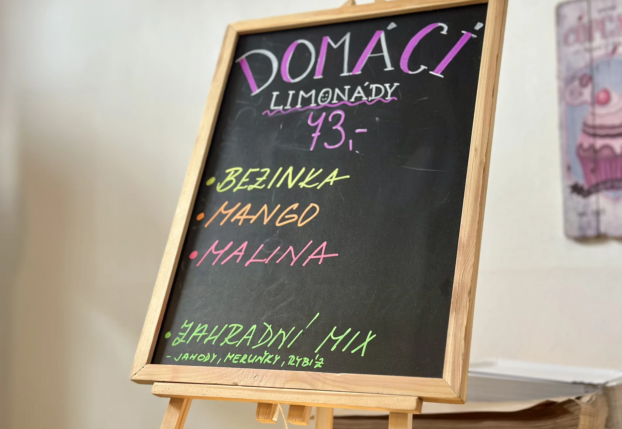 Snídaňové menu pro 1 i 2 osoby: bagel à la benedikt nebo snídaňový talíř a nápoj