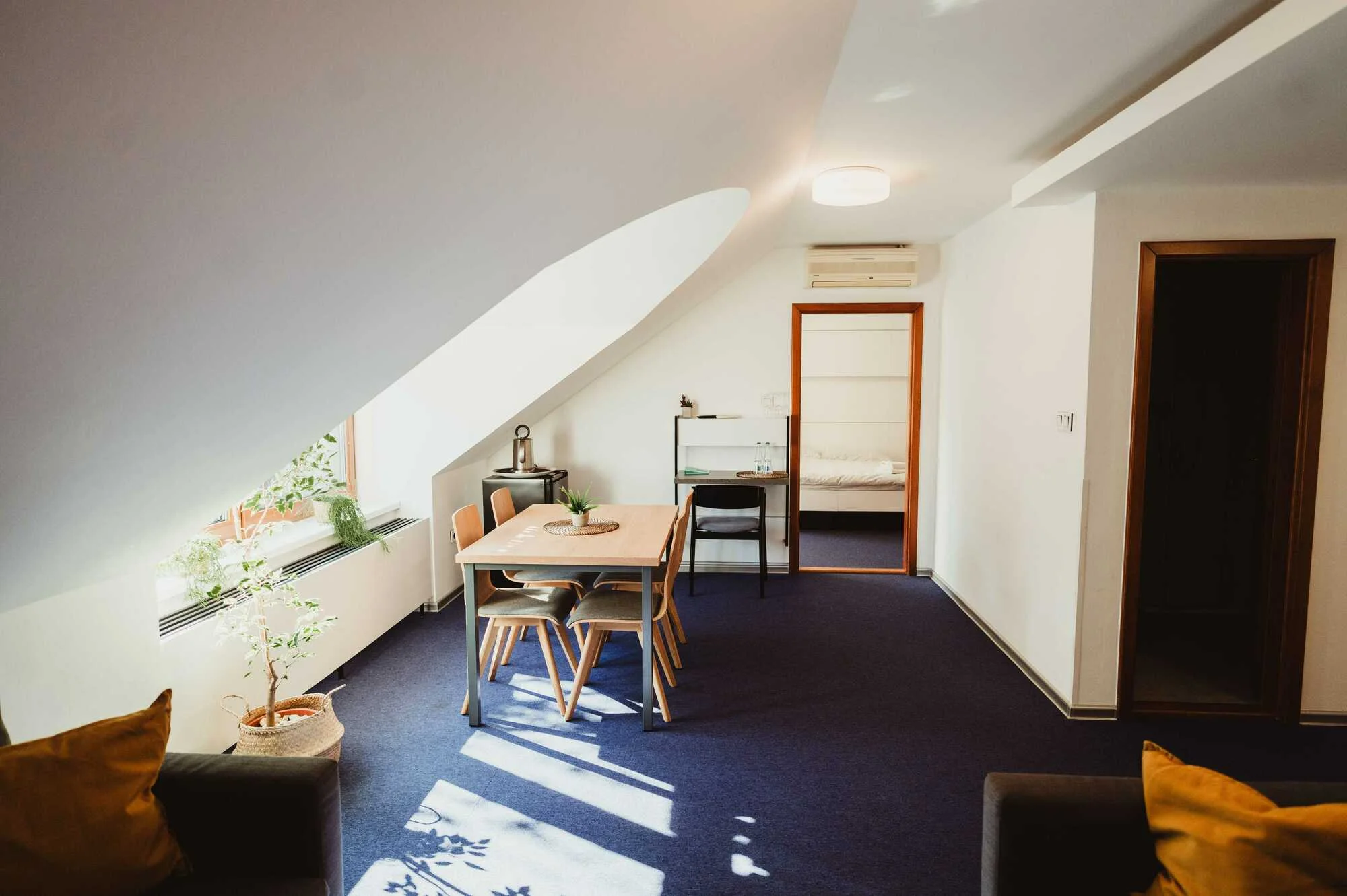 Rodinný hotel na jižní Moravě: vyhlášená restaurace, moravské víno a skvělá lokalita u jezer