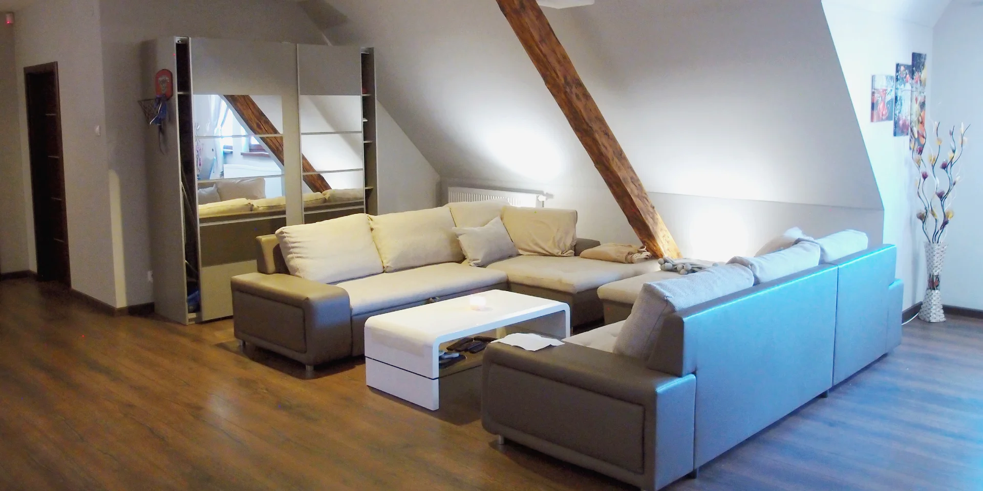 Prostorný apartmán pod Nízkými Tatrami až pro 6 osob: kuchyně, sauna, zahrada
