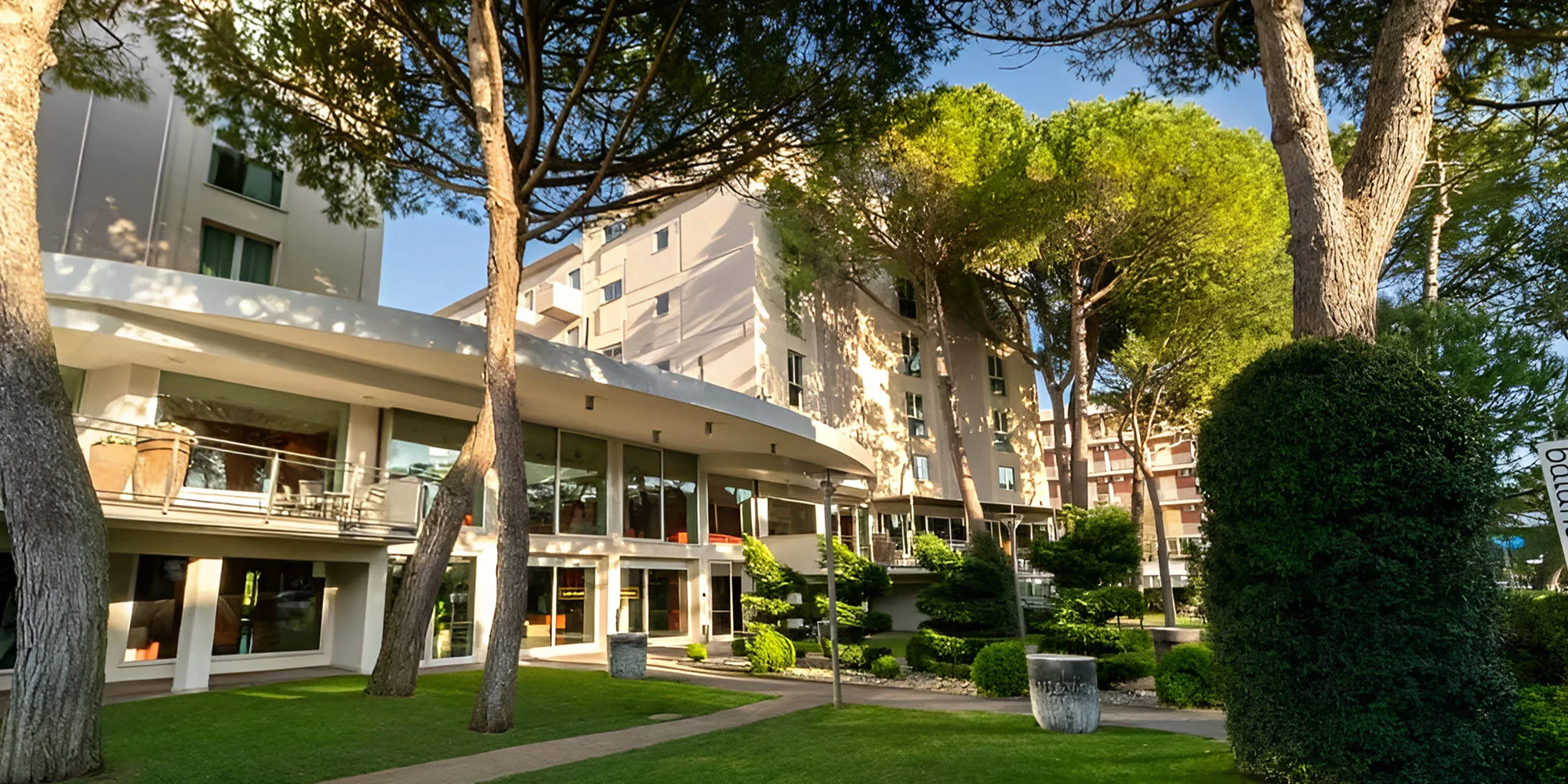 Dovolená v Itálii: hotel přímo u pláže, polopenze i venkovní bazén